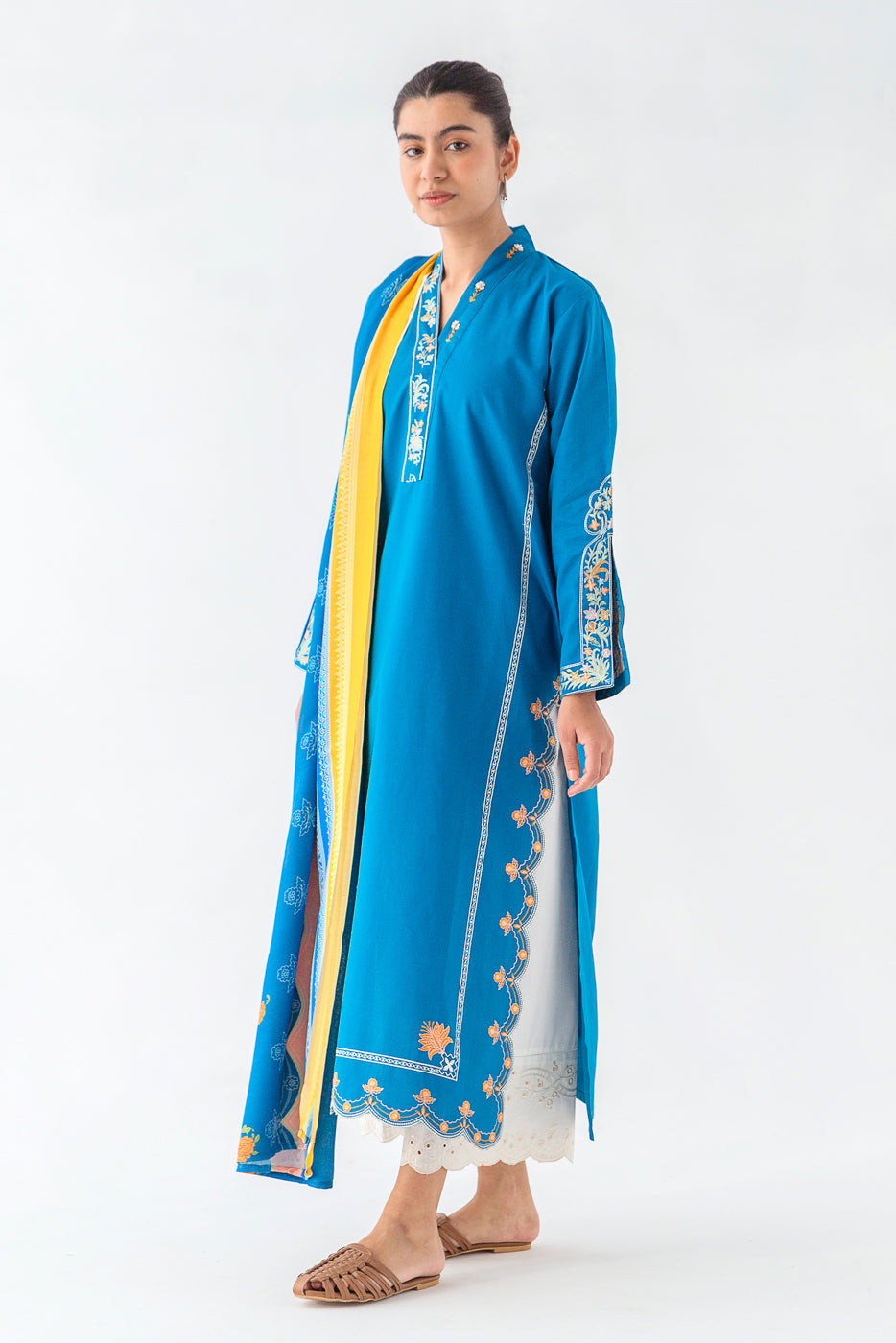 2 Piece Embroidered Khaddar Suit (Pret)