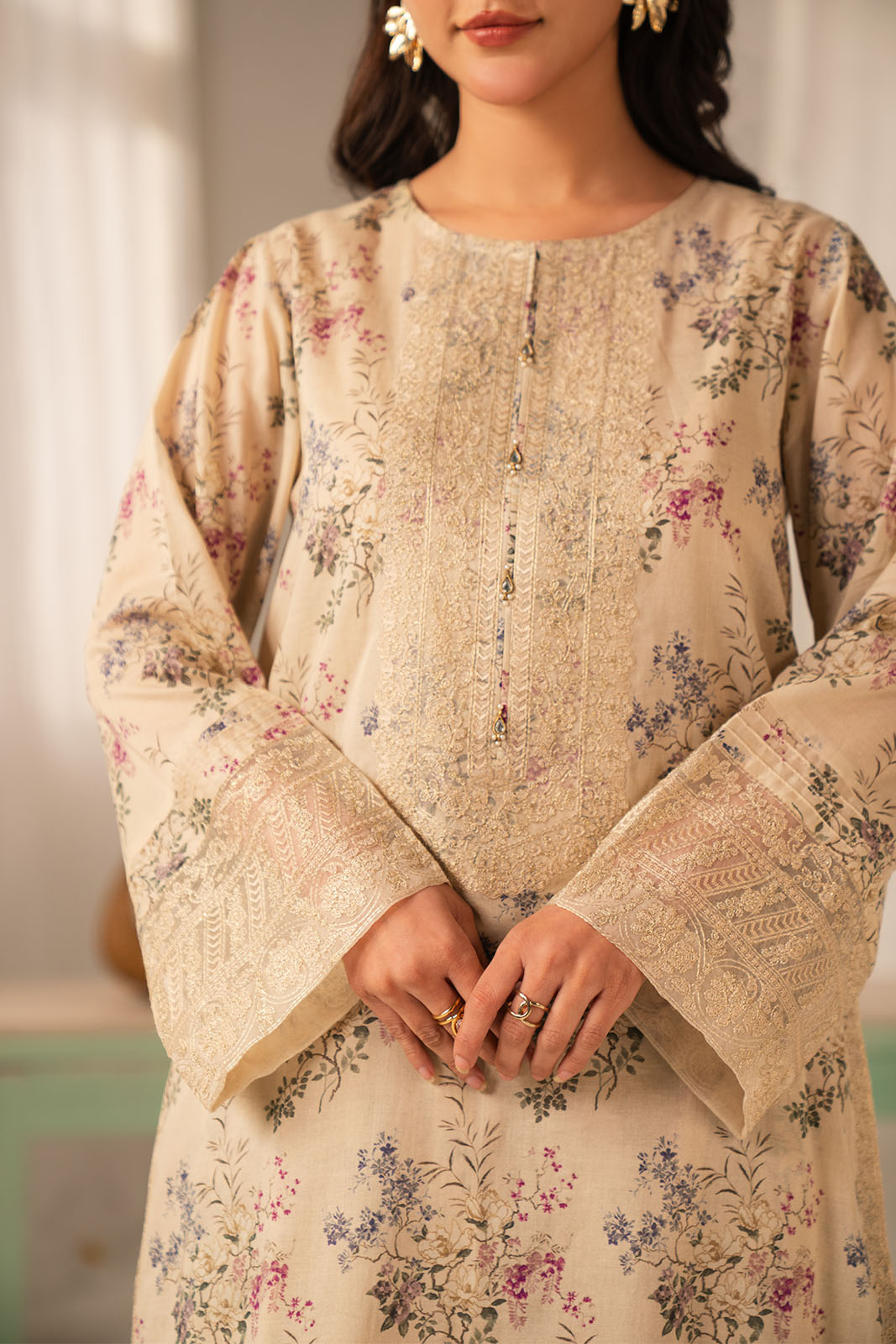 2 Piece Printed Lawn Embroidered Unstitched Suit (UC0126)