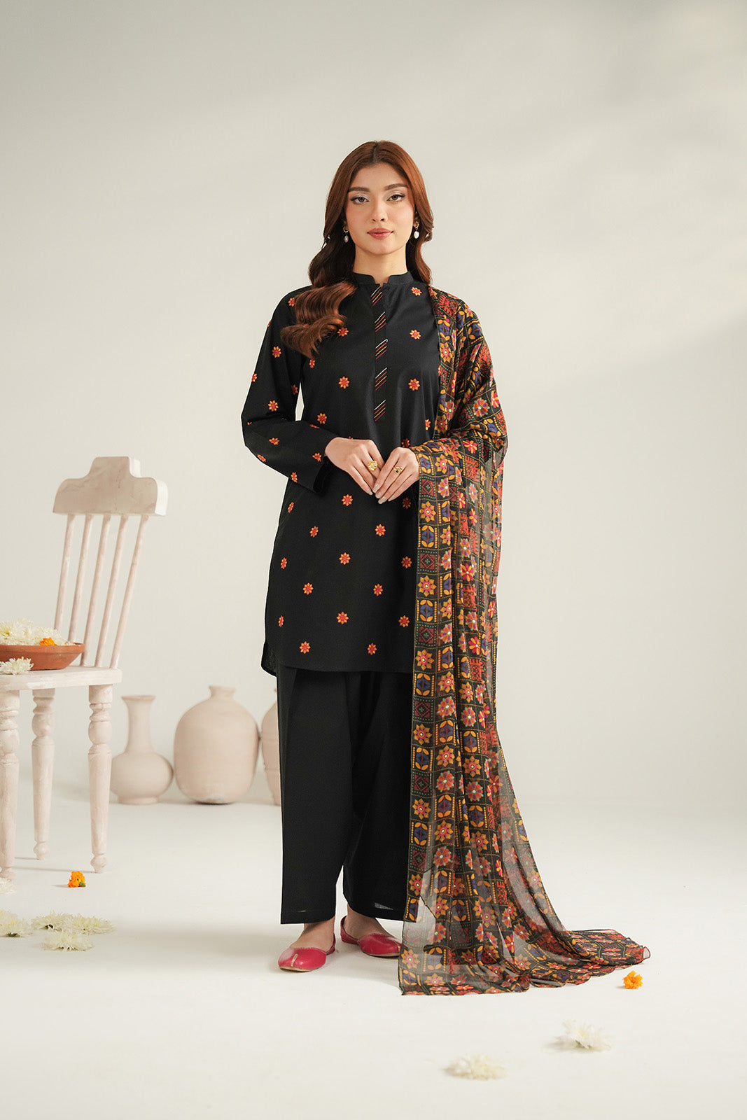 3 Piece Lawn Embroidered Unstitched Suit (UC0128)