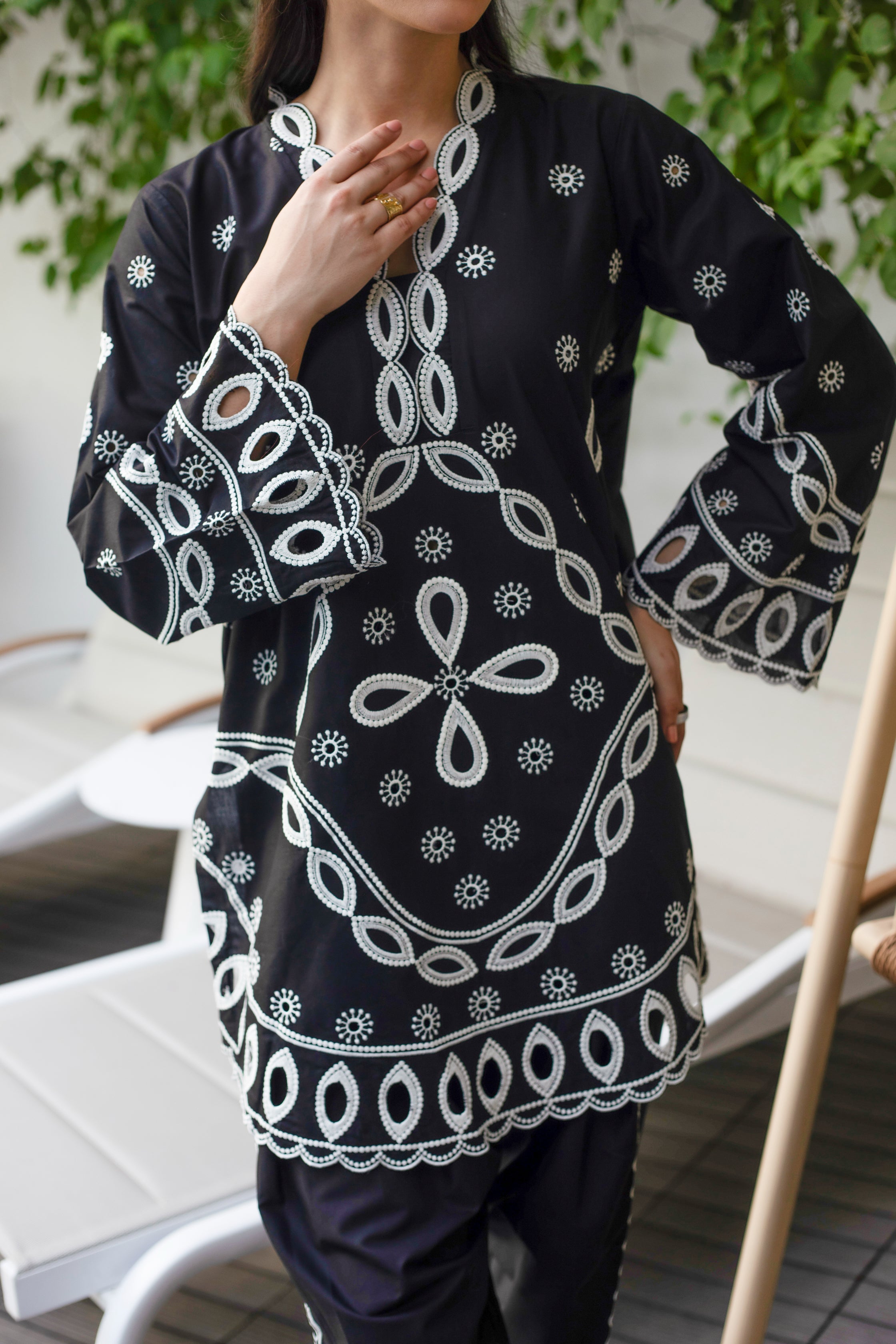 https://cdn.shopify.com/s/files/1/0904/3817/2979/files/BlackOrchid_2.jpg?v=1769437131