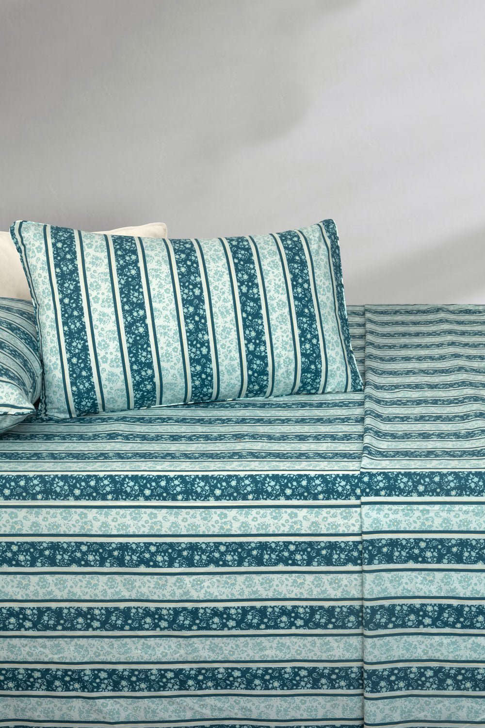 Blue Patch Bed Sheet Set