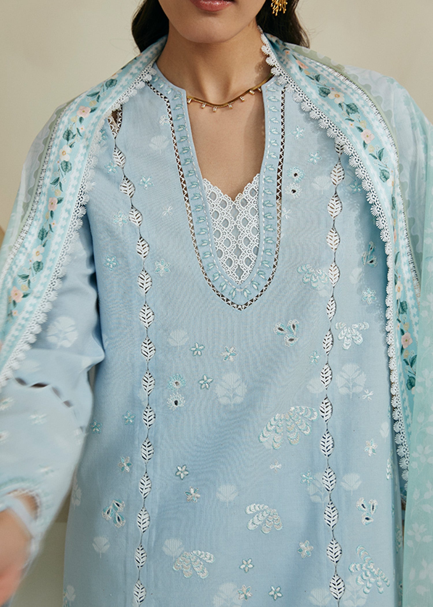 https://cdn.shopify.com/s/files/1/1146/5868/files/Blue04.jpg?v=1715952431