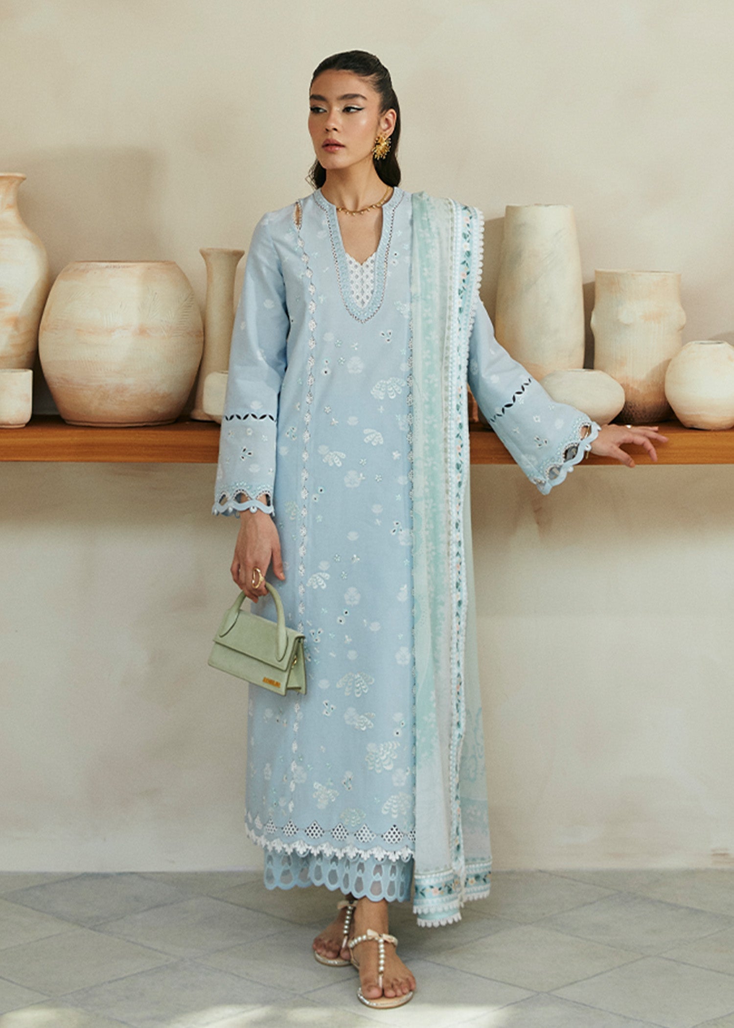https://cdn.shopify.com/s/files/1/1146/5868/files/Blue06.jpg?v=1715952431