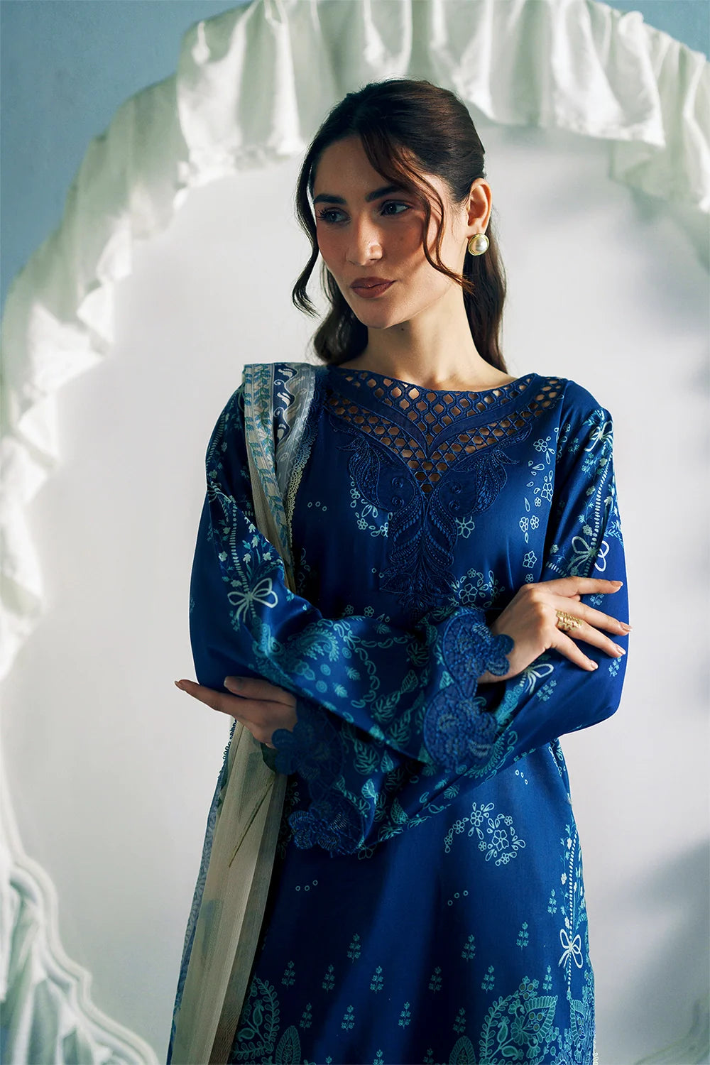 https://cdn.shopify.com/s/files/1/0019/7217/4947/files/BluePrintedLawnShirt-SummerSky-Vanya-39.webp?v=1781347094