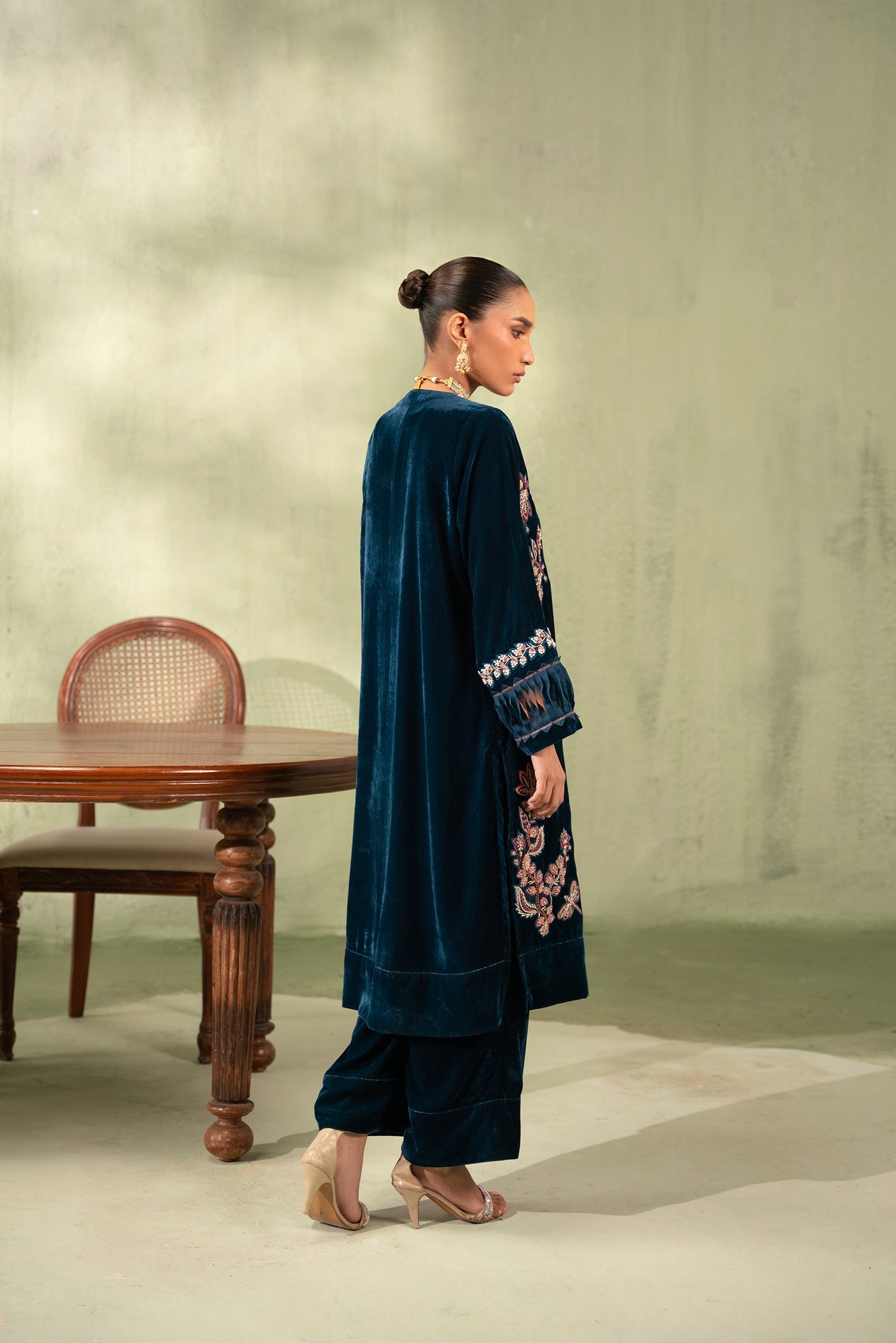 Embroidered Cotton Jacquard Kurta