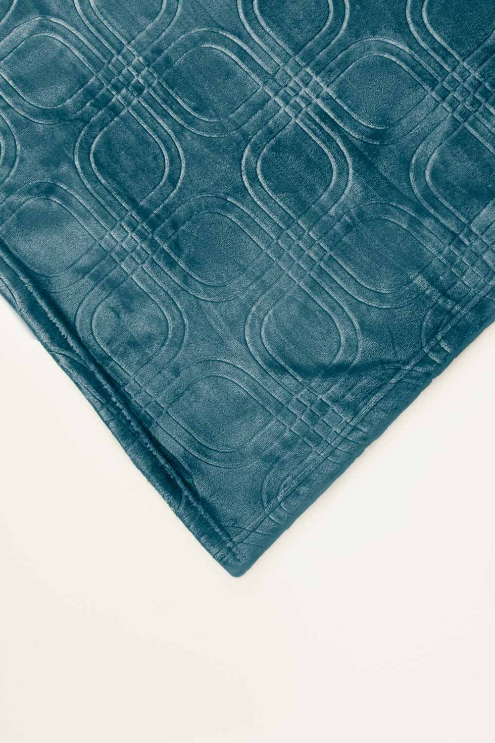BlueBird Embossed Single Ply Fleece Throw