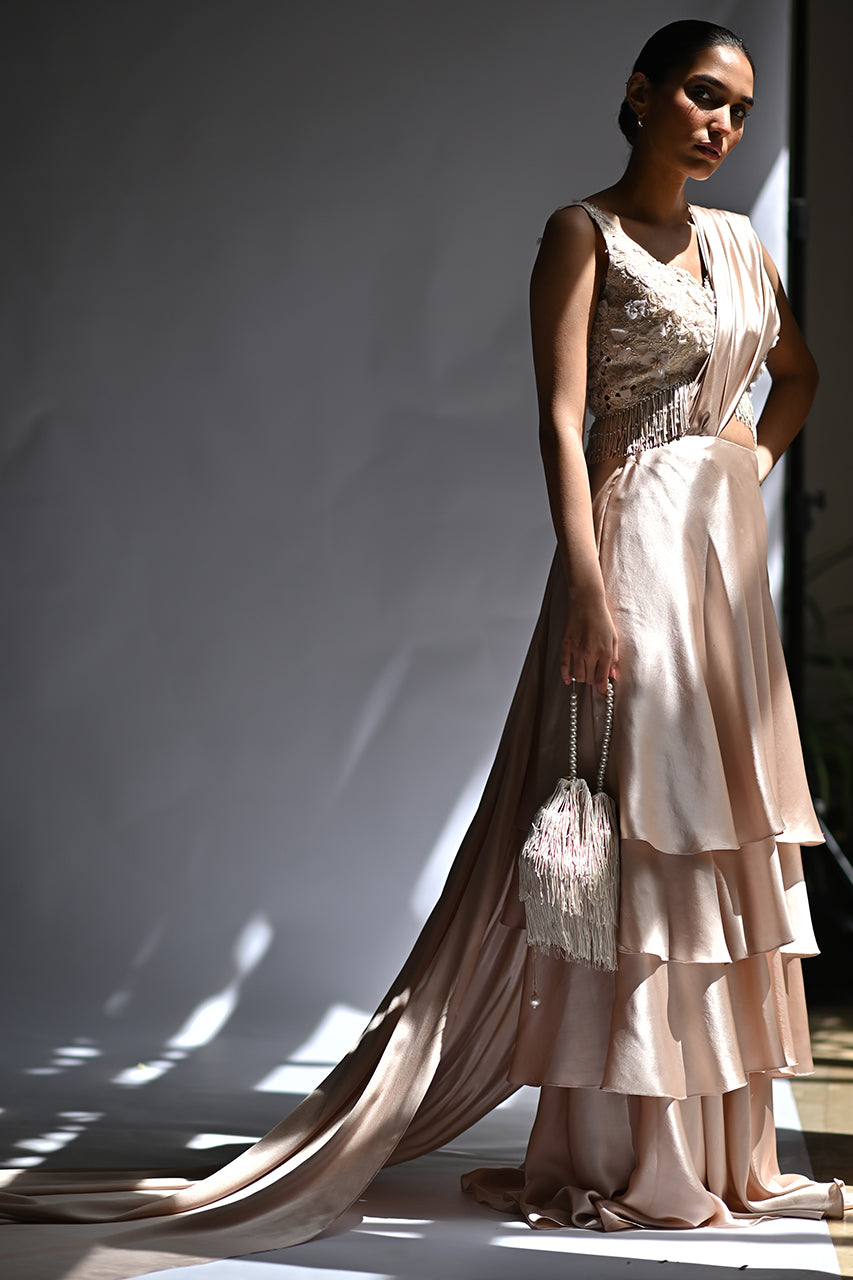 https://cdn.shopify.com/s/files/1/0588/3661/5221/products/Brigitte_8.jpg?v=1683353735