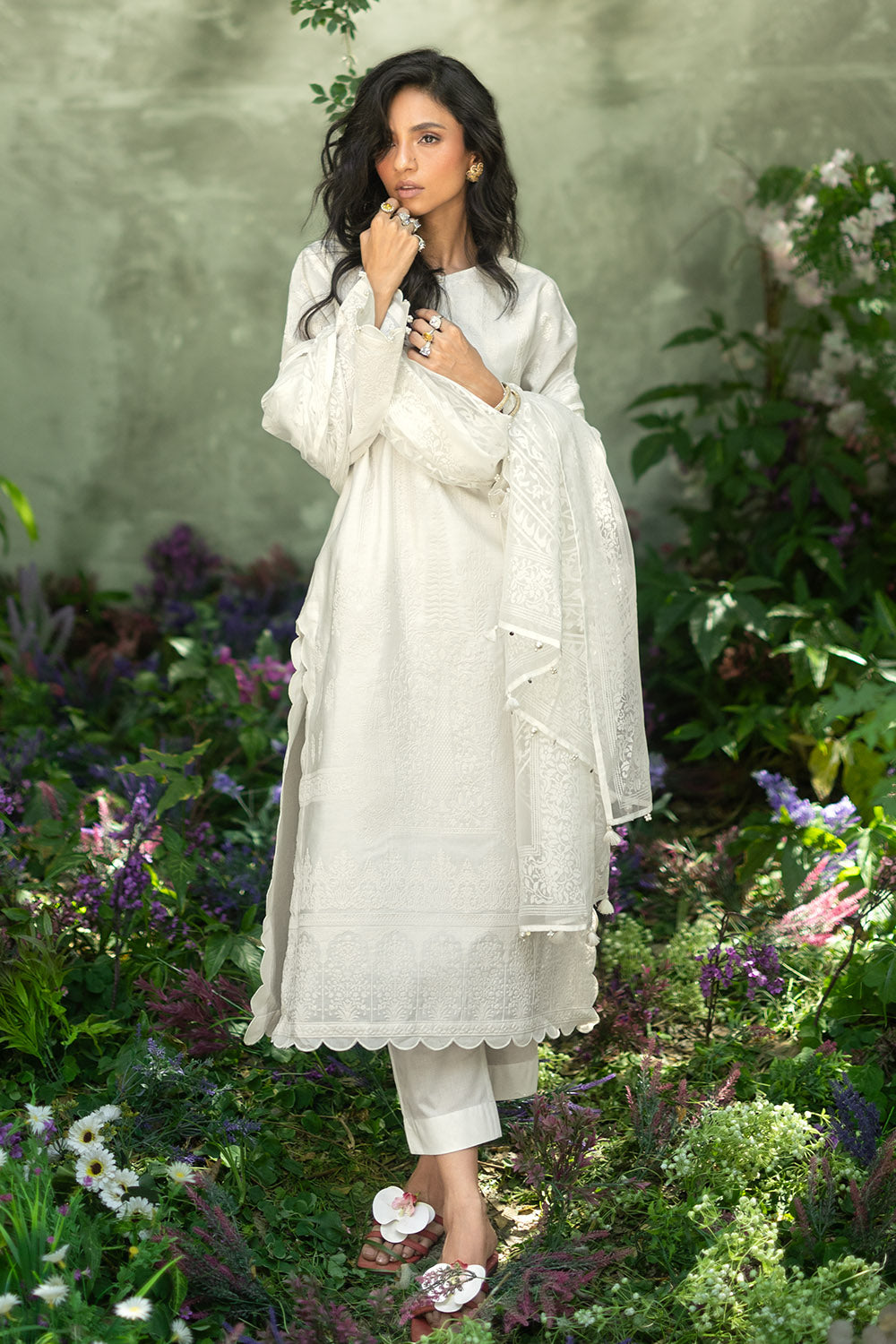 https://cdn.shopify.com/s/files/1/0706/3253/8159/files/Burnout-Printed-Silk-Dupatta-Foam-Printed-Paper-Cotton-Shirt-Dyed-Trouser-Gulahmed-FE-62006-Front-1.jpg?v=1777885968