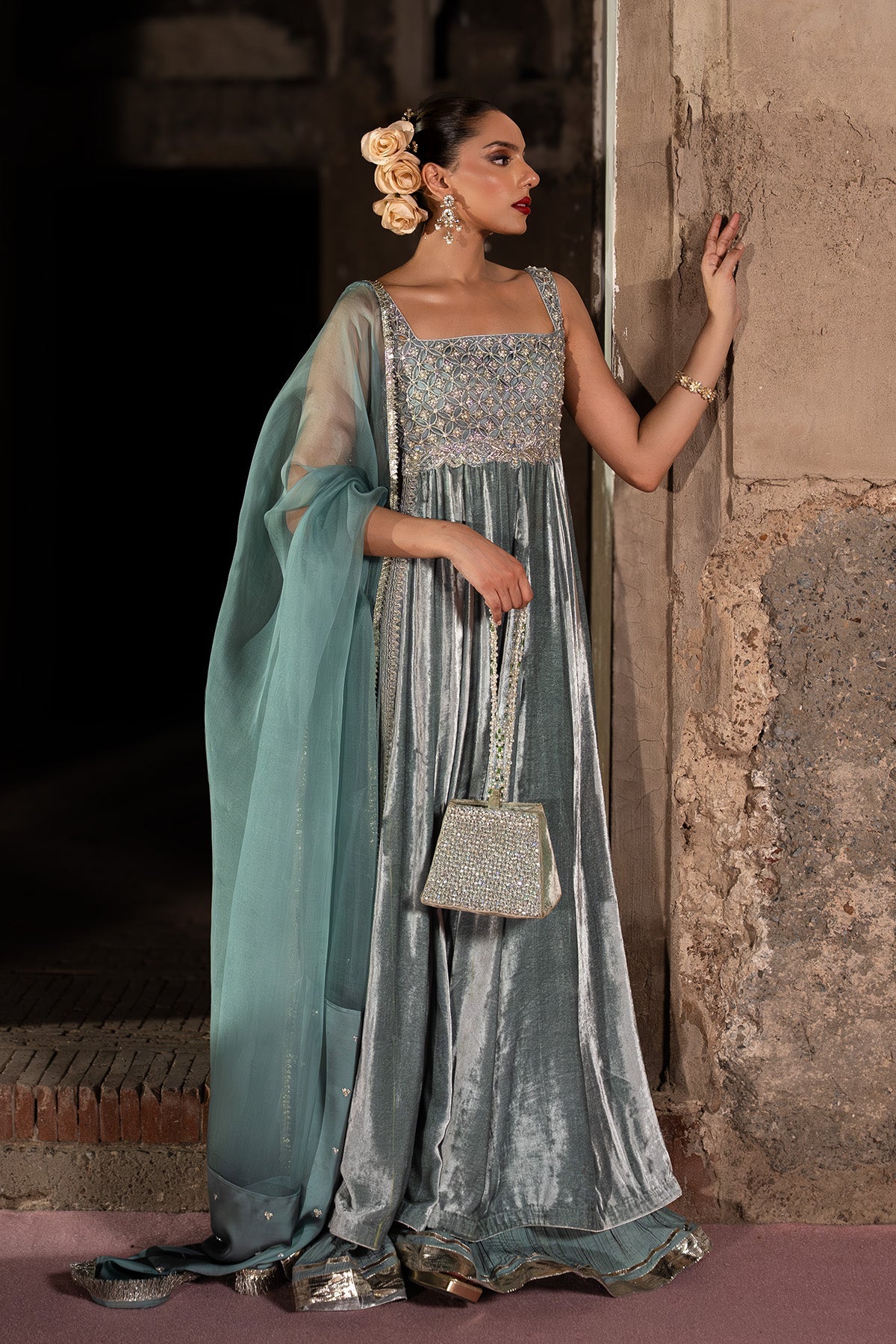 https://cdn.shopify.com/s/files/1/0742/2718/8017/files/CBV-D-01-25-1Dupatta.jpg?v=1761652956