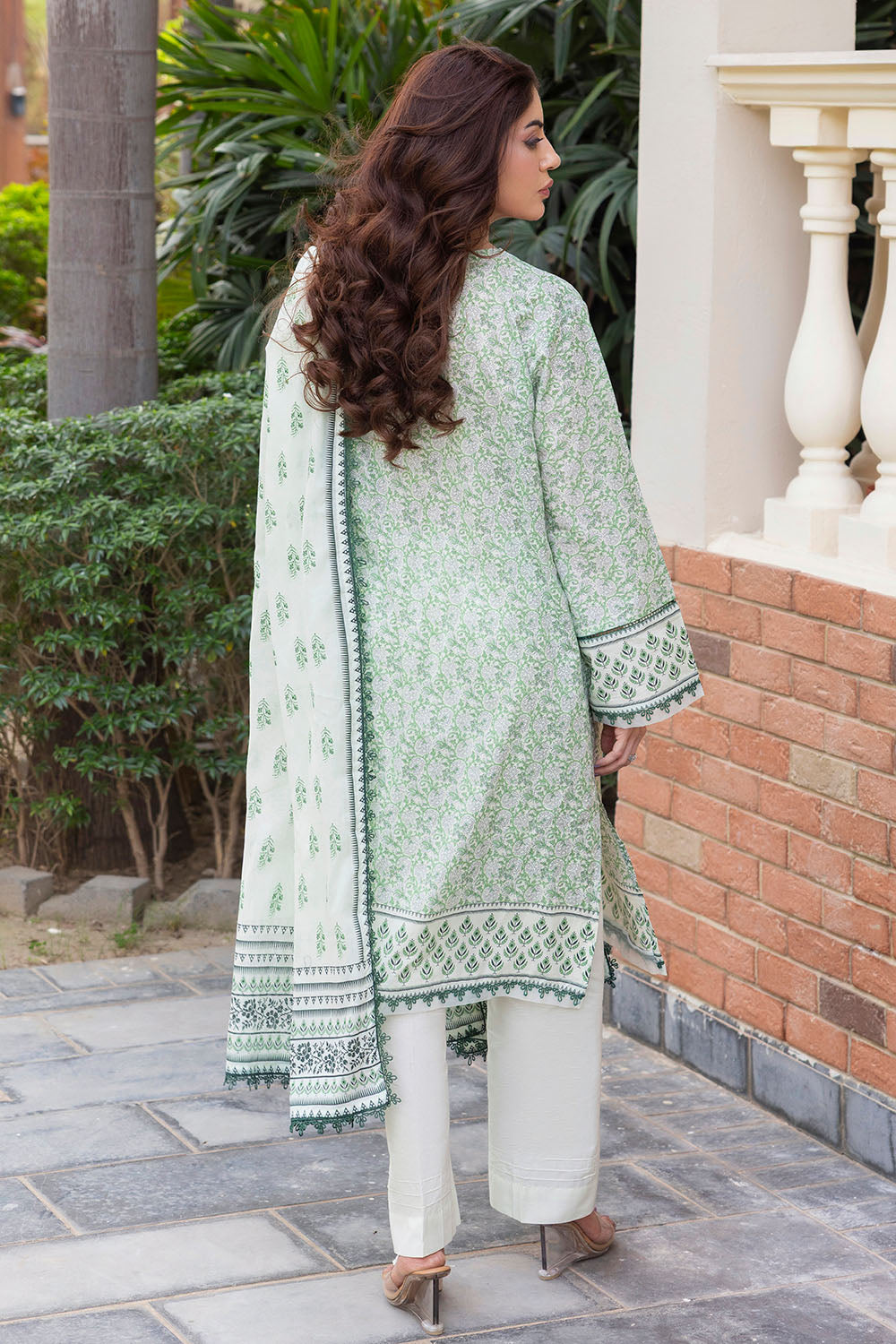 SANYA DUPATTA