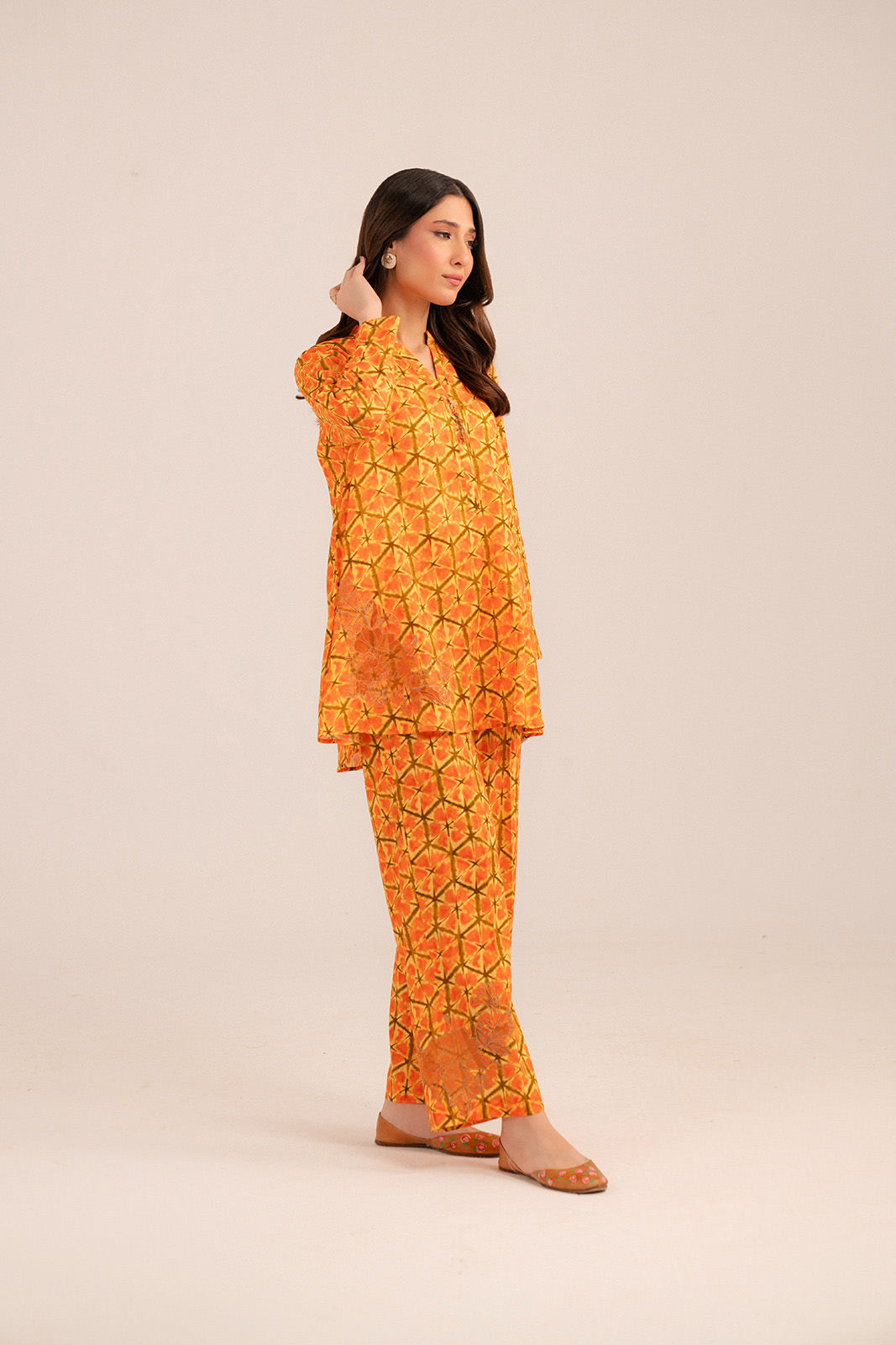 2 Piece Printed Lawn Printed Suit (CP0235)