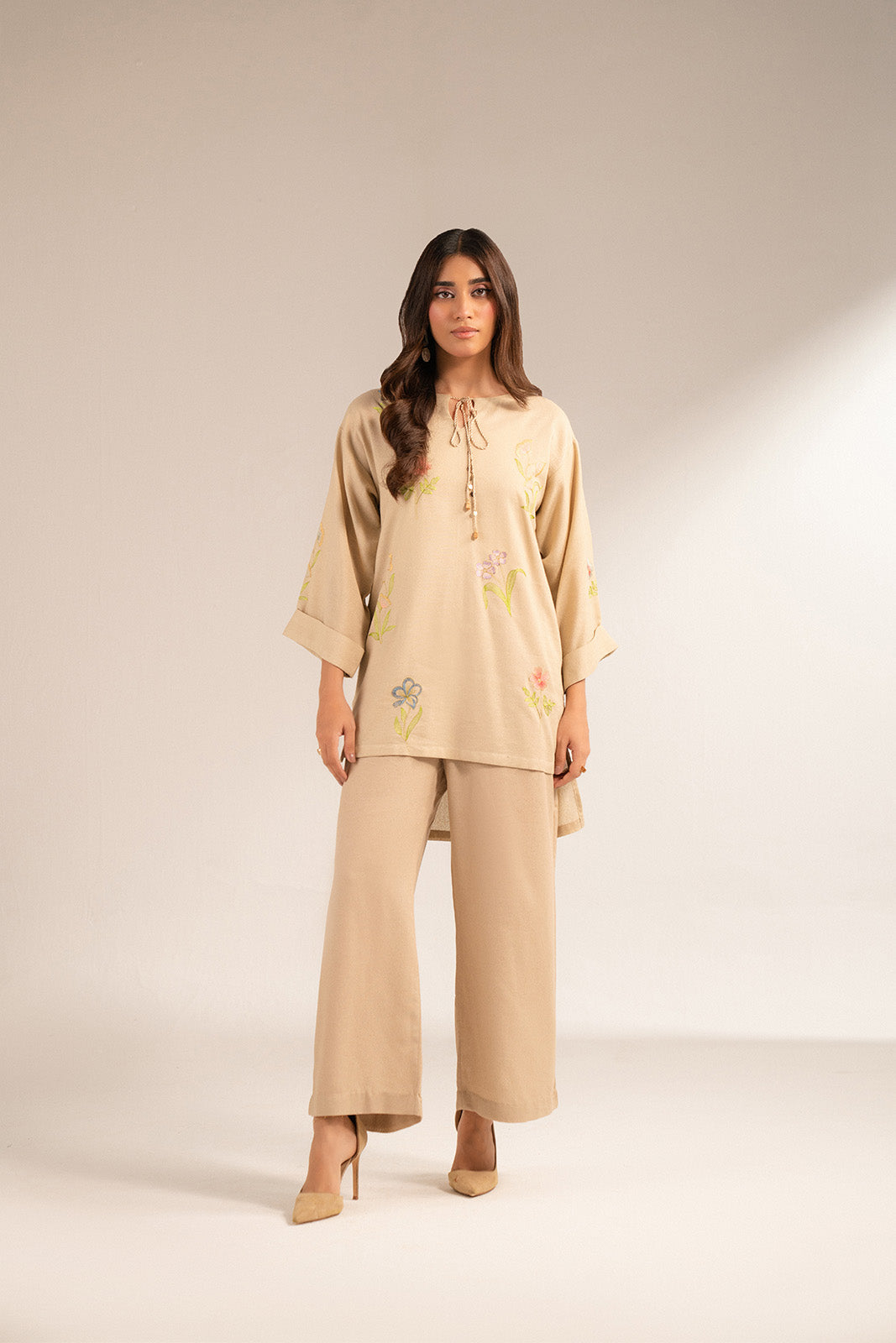 2 Piece Lawn Karandi Embroidered Shirt (CP0326)