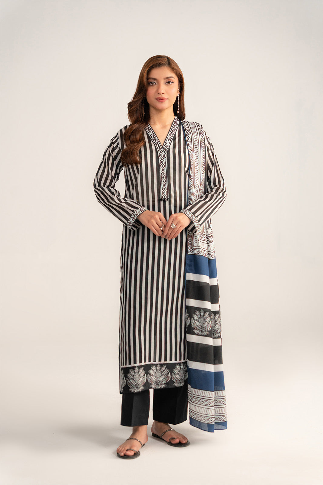 3 Piece Printed Lawn Printed Suit (CP0410)