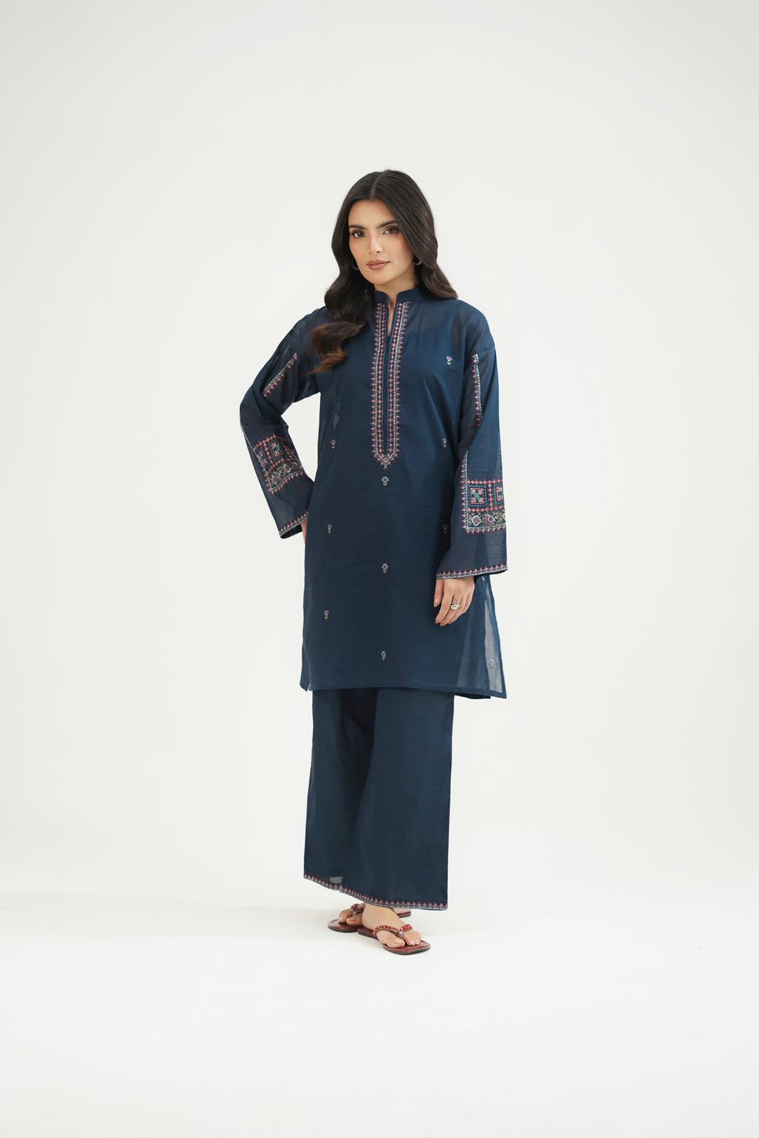 2 Piece Lawn Embroidered Suit (CP0462)