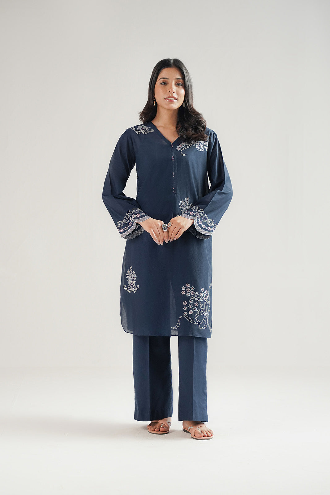 2 Piece Lawn Embroidered Suit (CP0481)