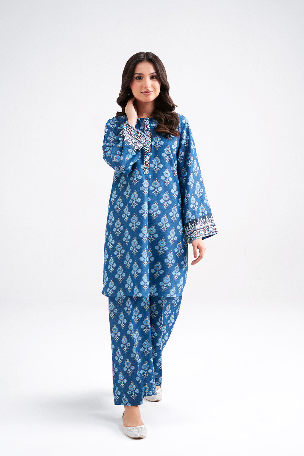 2 Piece Printed Lawn Karandi Printed Suit (CP0543)