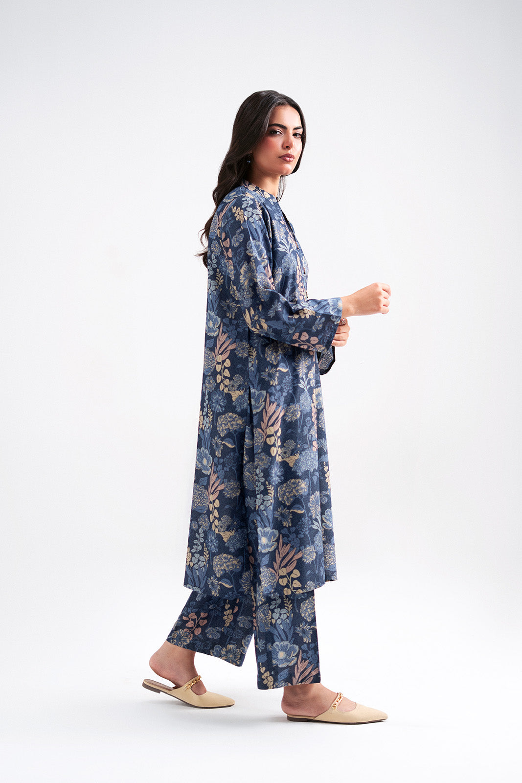 2 Piece Printed Lawn Karandi Printed Suit (CP0545)