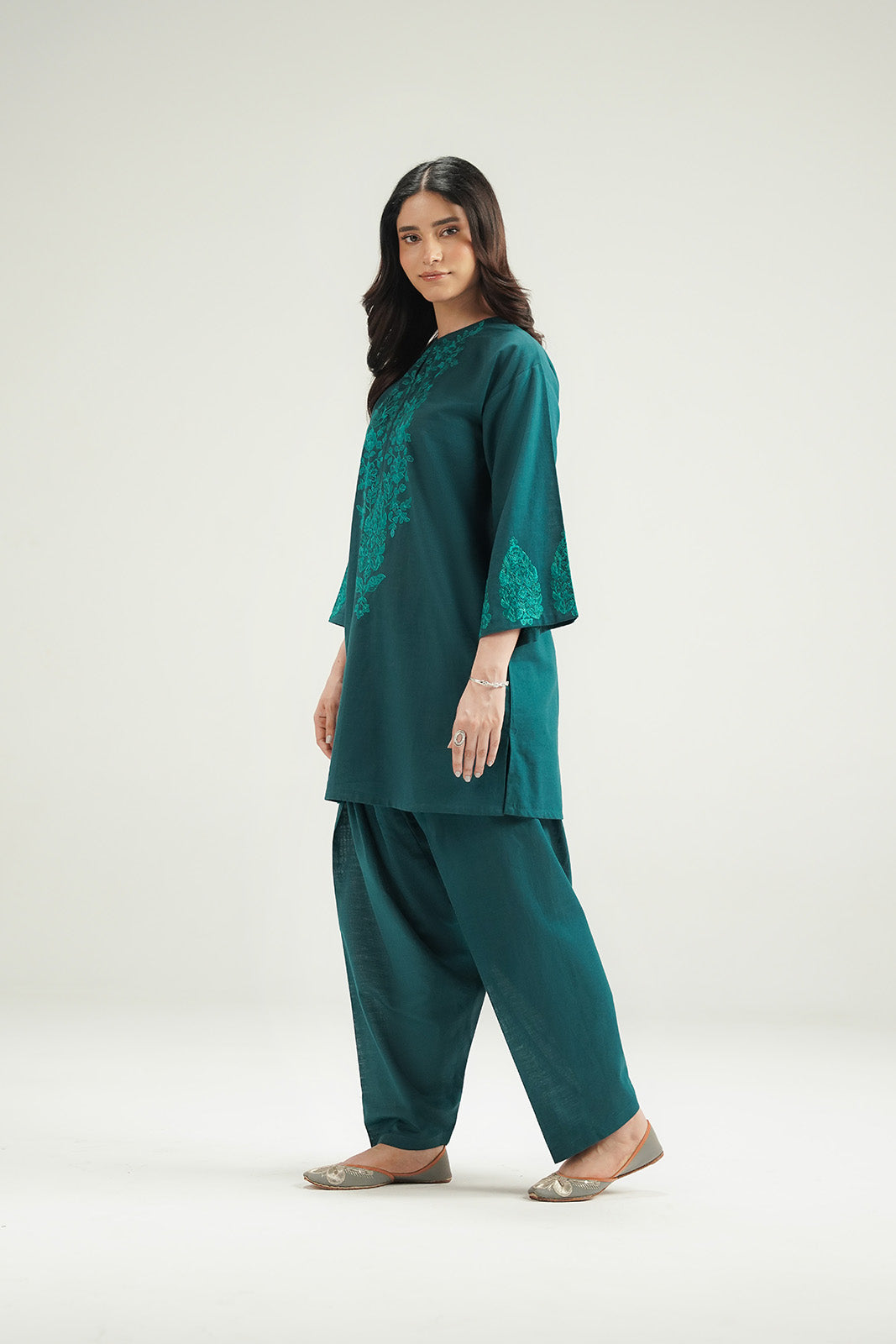 2 Piece Slub Khaddar Embroidered Suit (CP0582)