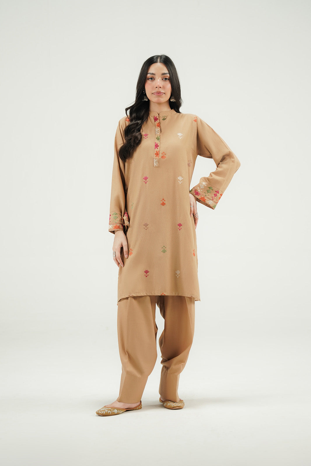 2 Piece Lawn karandi Embroidered Suit (CP0593)