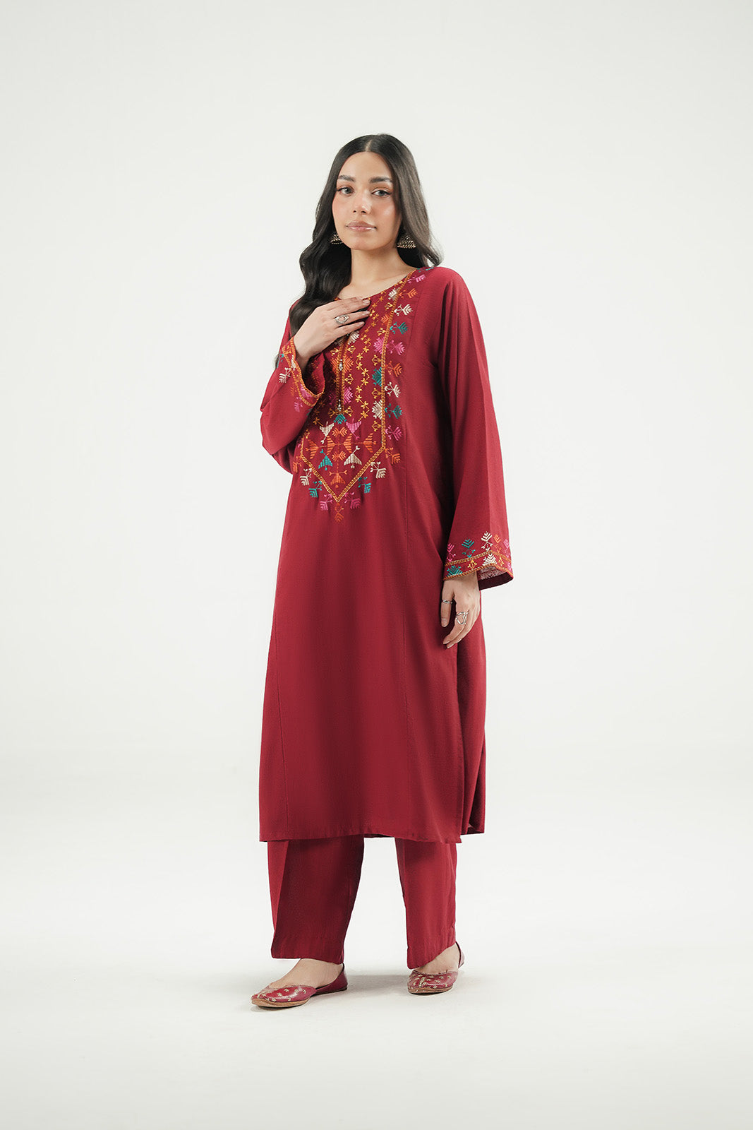 2 Piece Lawn Karandi Embroidered Suit (CP0609)