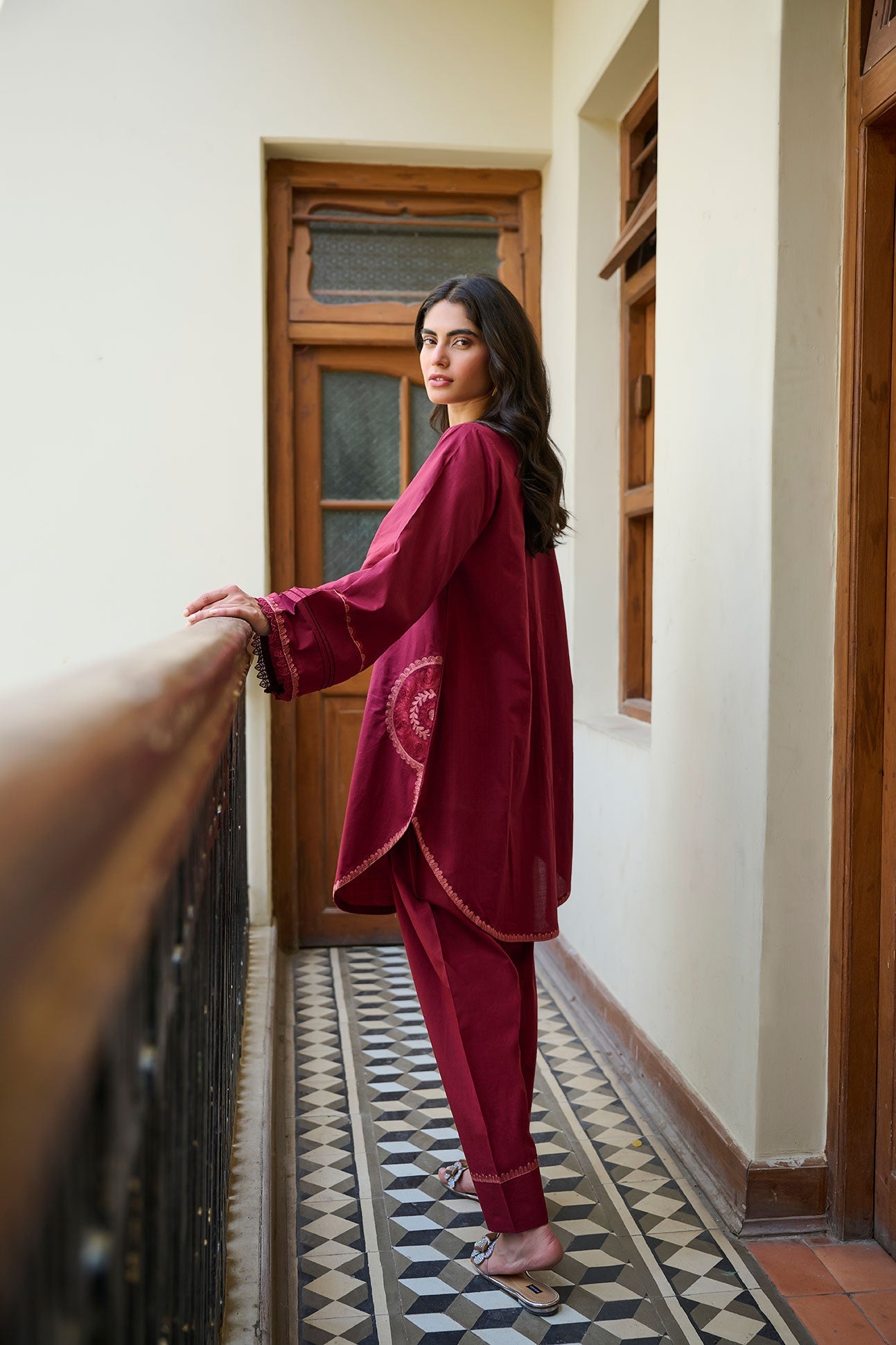 Ss24Dc-2323 Maroon 2Pcs Embroidered Kurta With Trouser