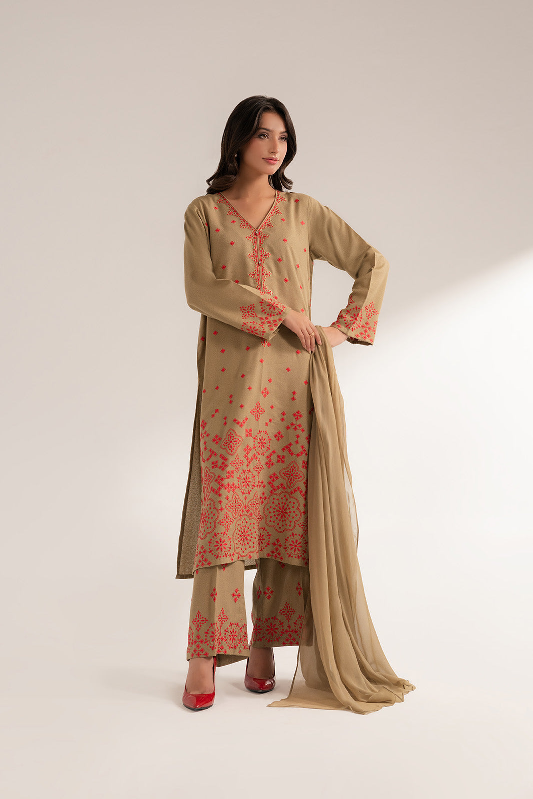 3 Piece Lawn Karandi Embroidered Suit (CS0282)