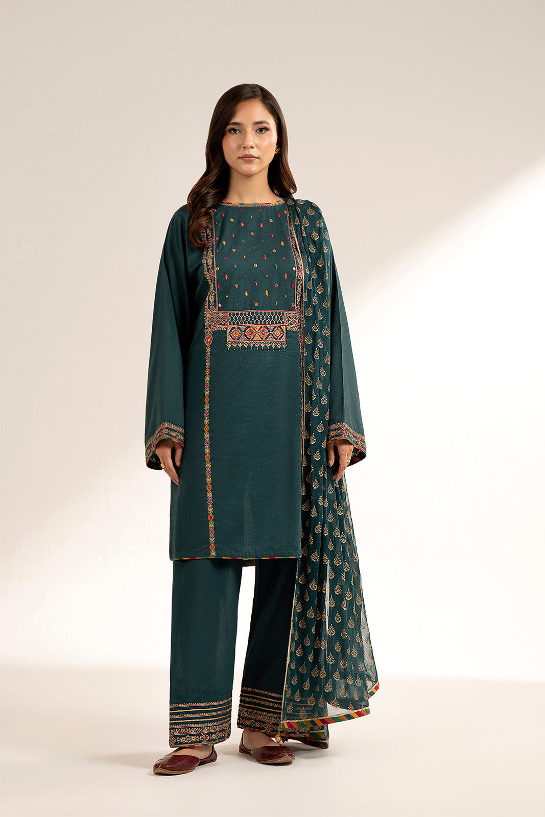 3 Piece Lawn Karandi Embroidered Suit (CS0419)
