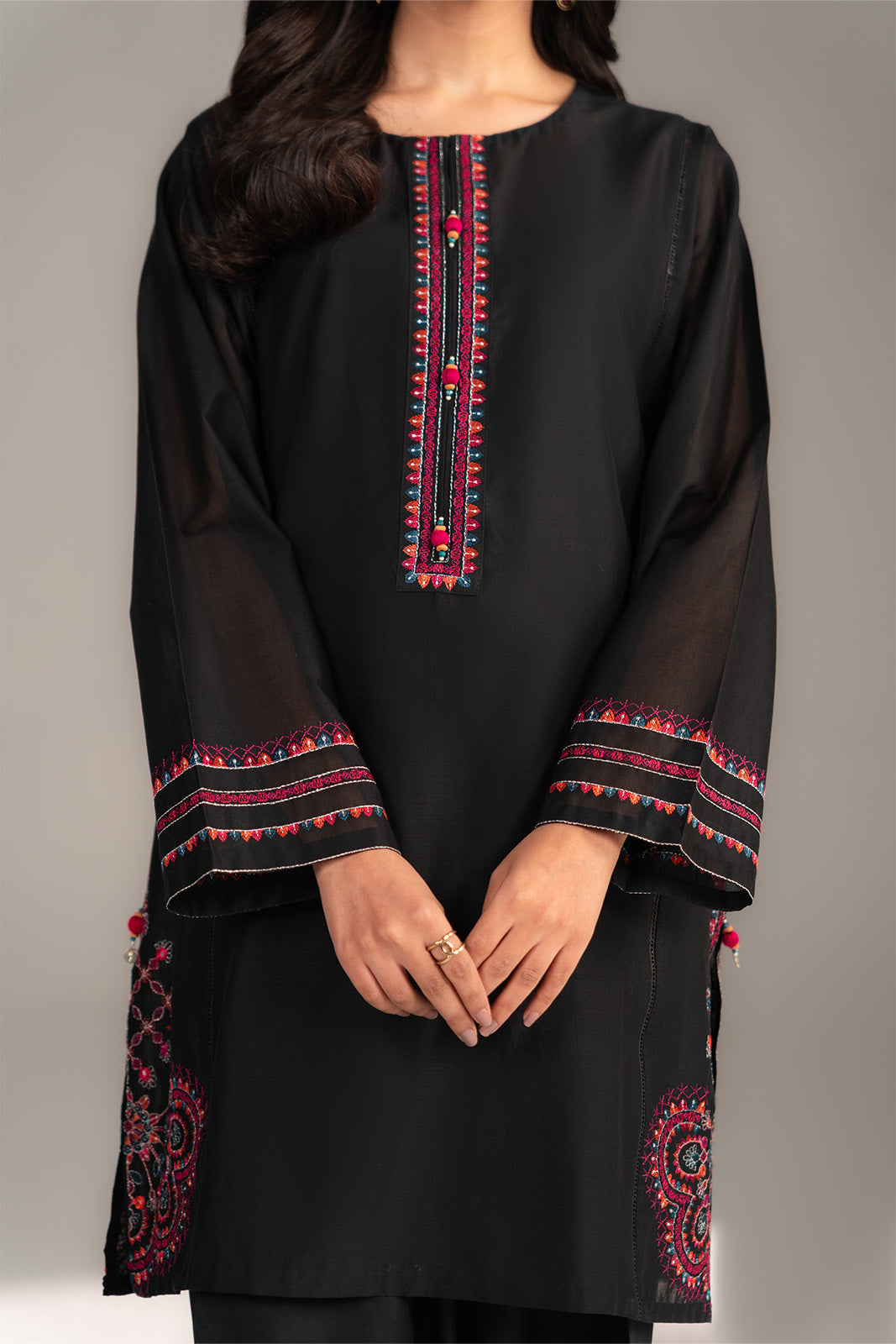 2 Piece Lawn Embroidered Suit (CS0446)