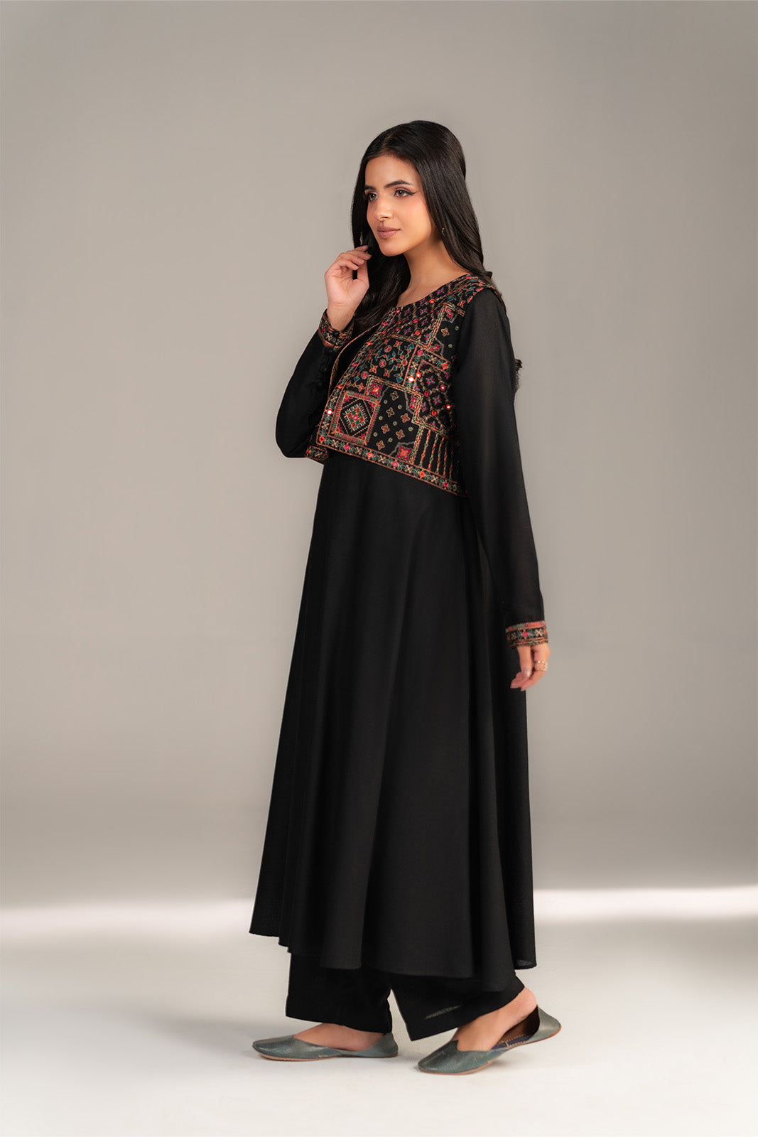 3 Piece Lawn Karandi Embroidered Suit (CS0450)