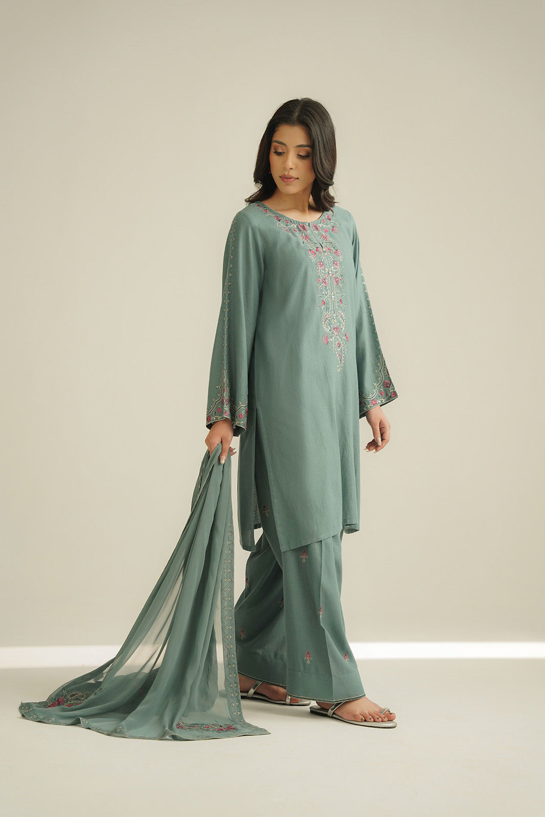 3 Piece Lawn Karandi Embroidered Suit (CS0464)