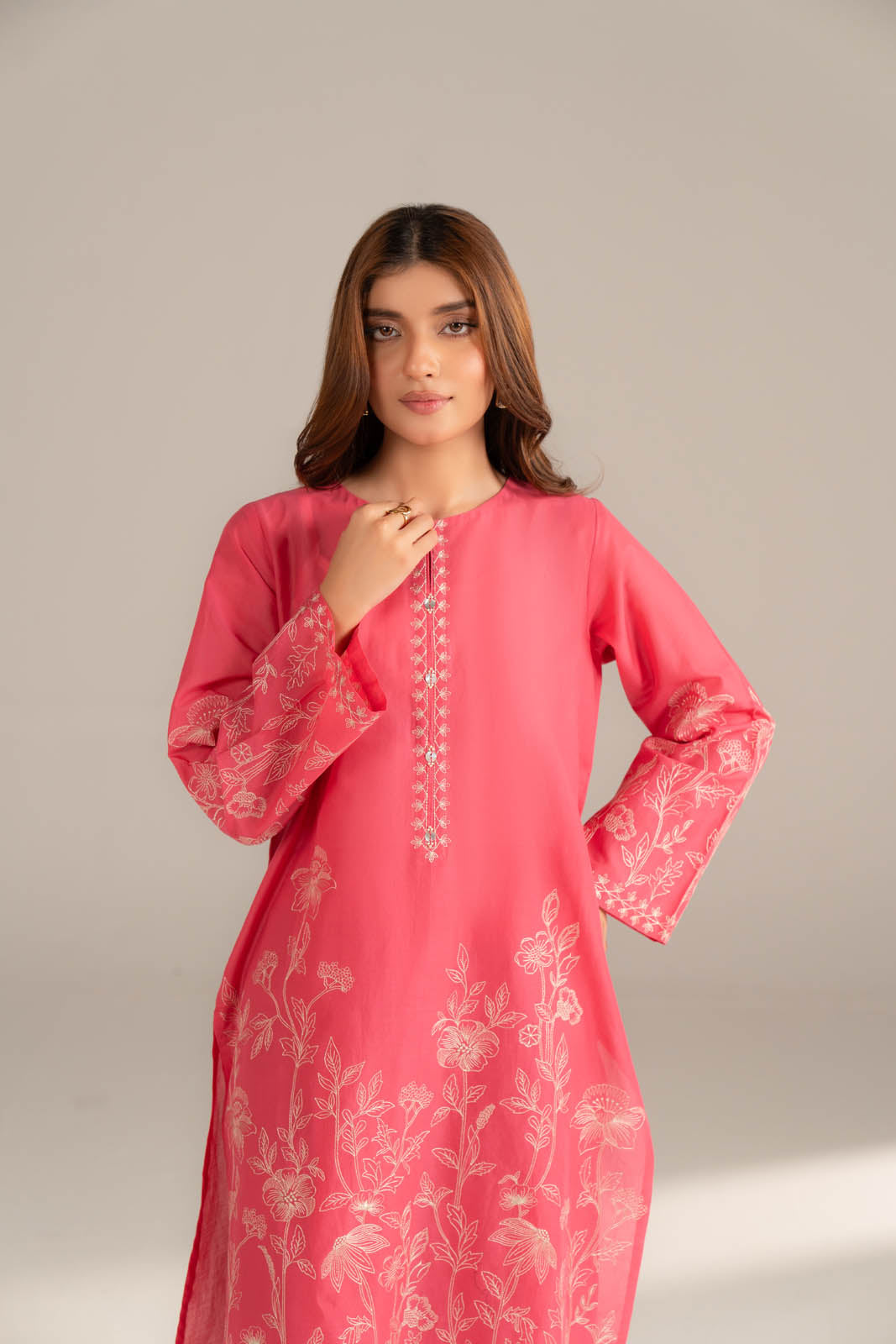 2 Piece Lawn Embroidered Suit (CS0498)