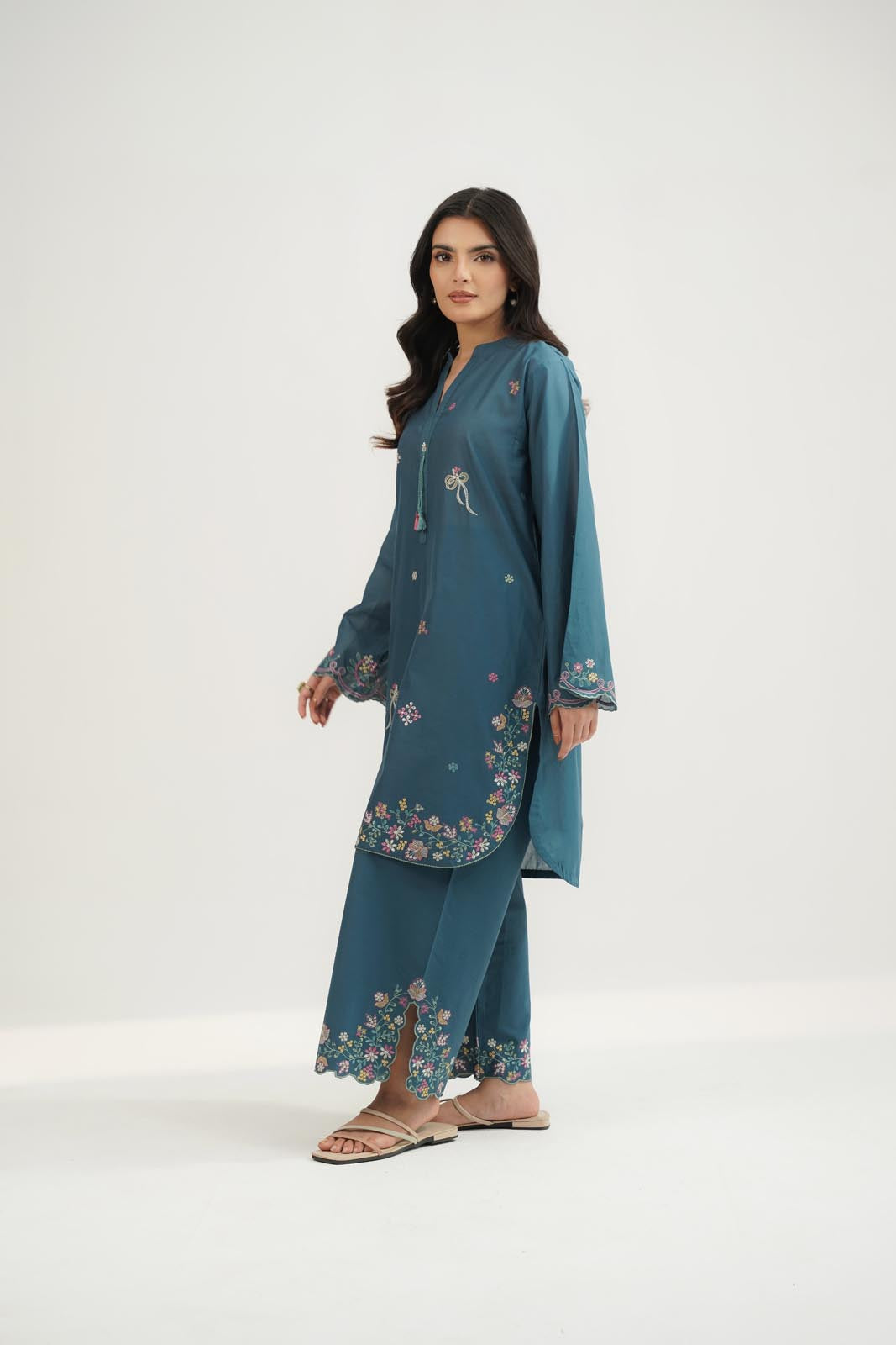 2 Piece Lawn Embroidered Suit (CS0528)