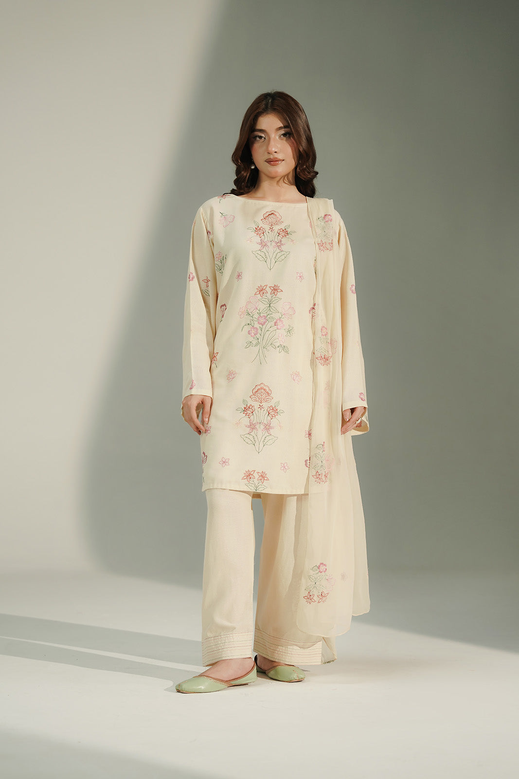 3 Piece Lawn Karandi Embroidered Suit (CS0694)
