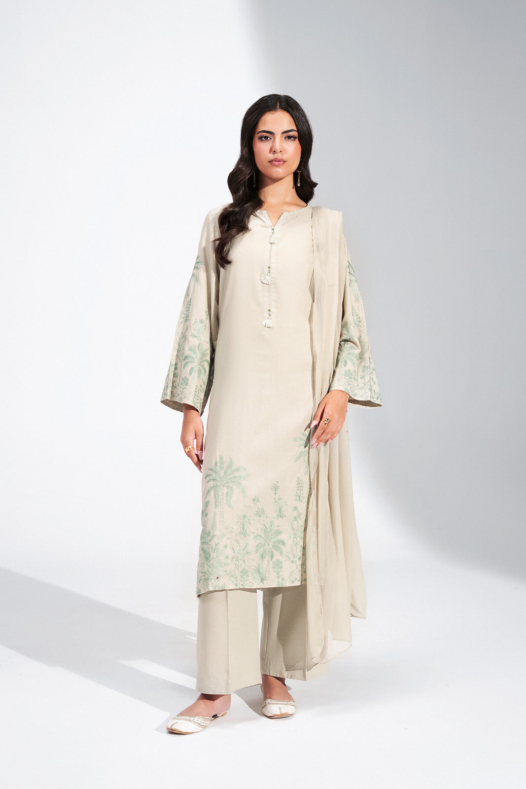 3 Piece Lawn Karandi Embroidered Suit (CS0704)
