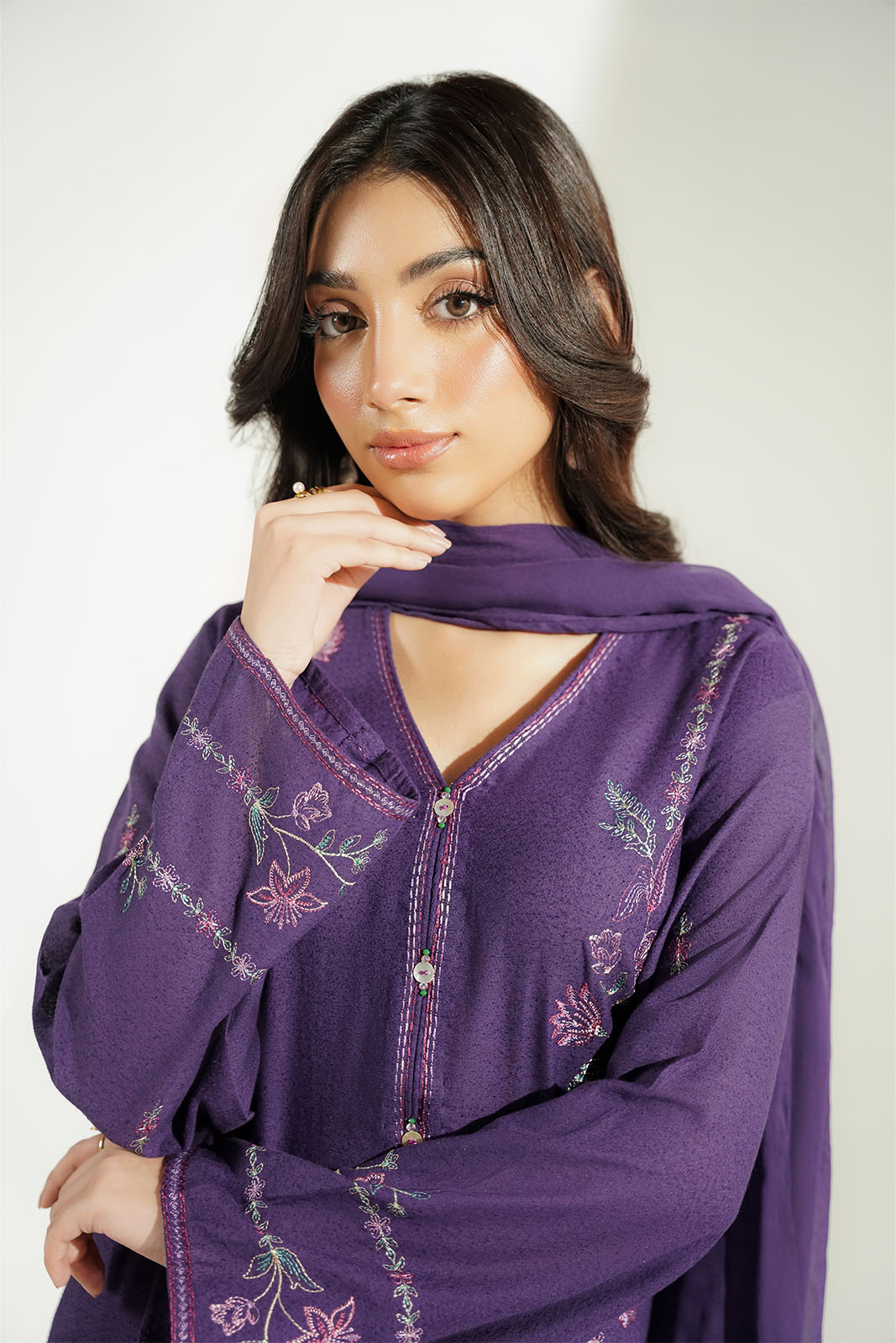 3 Piece Lawn Karandi Embroidered Suit (CS0719)