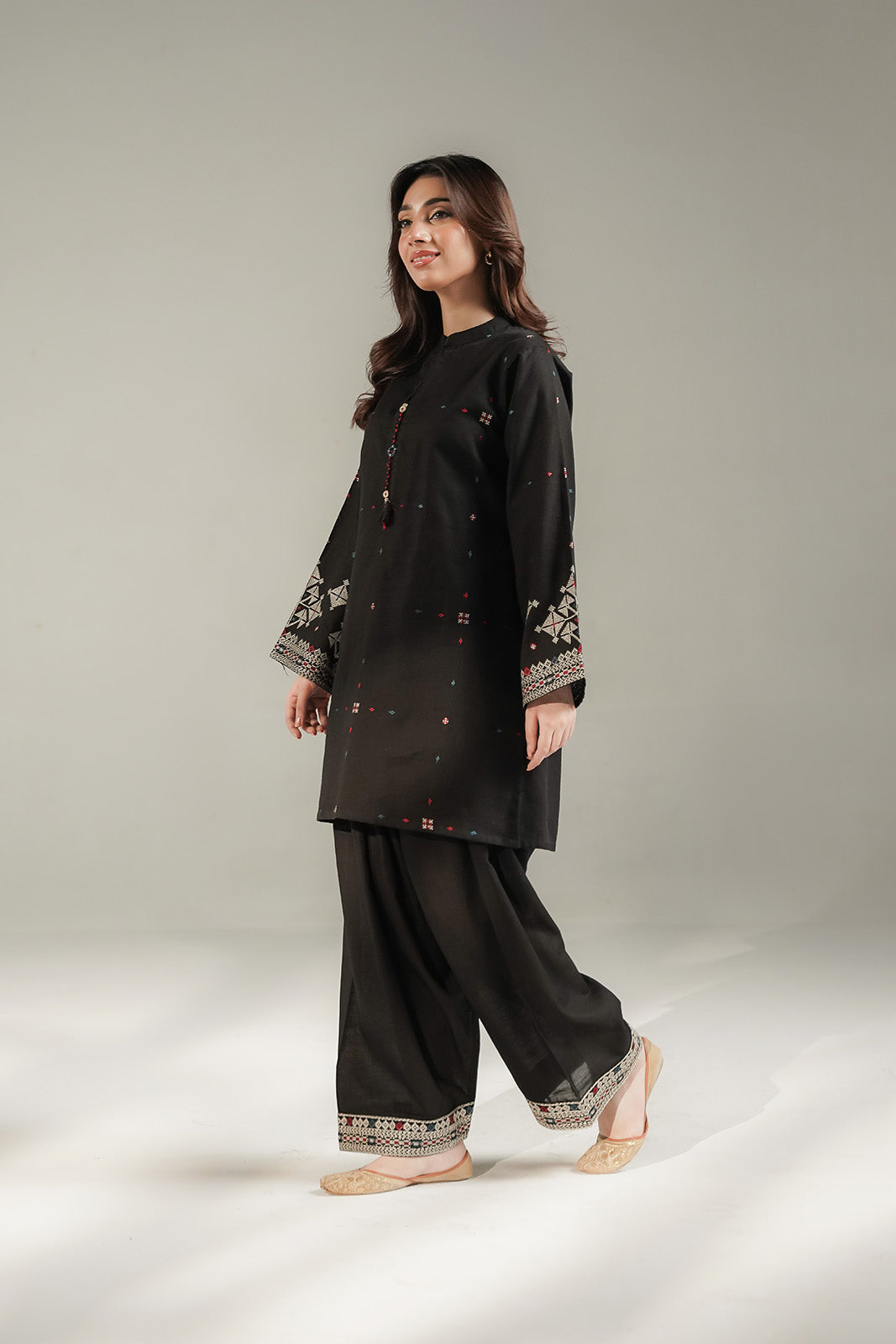 2 Piece Slub Khaddar Embroidered Suit (CS0721)