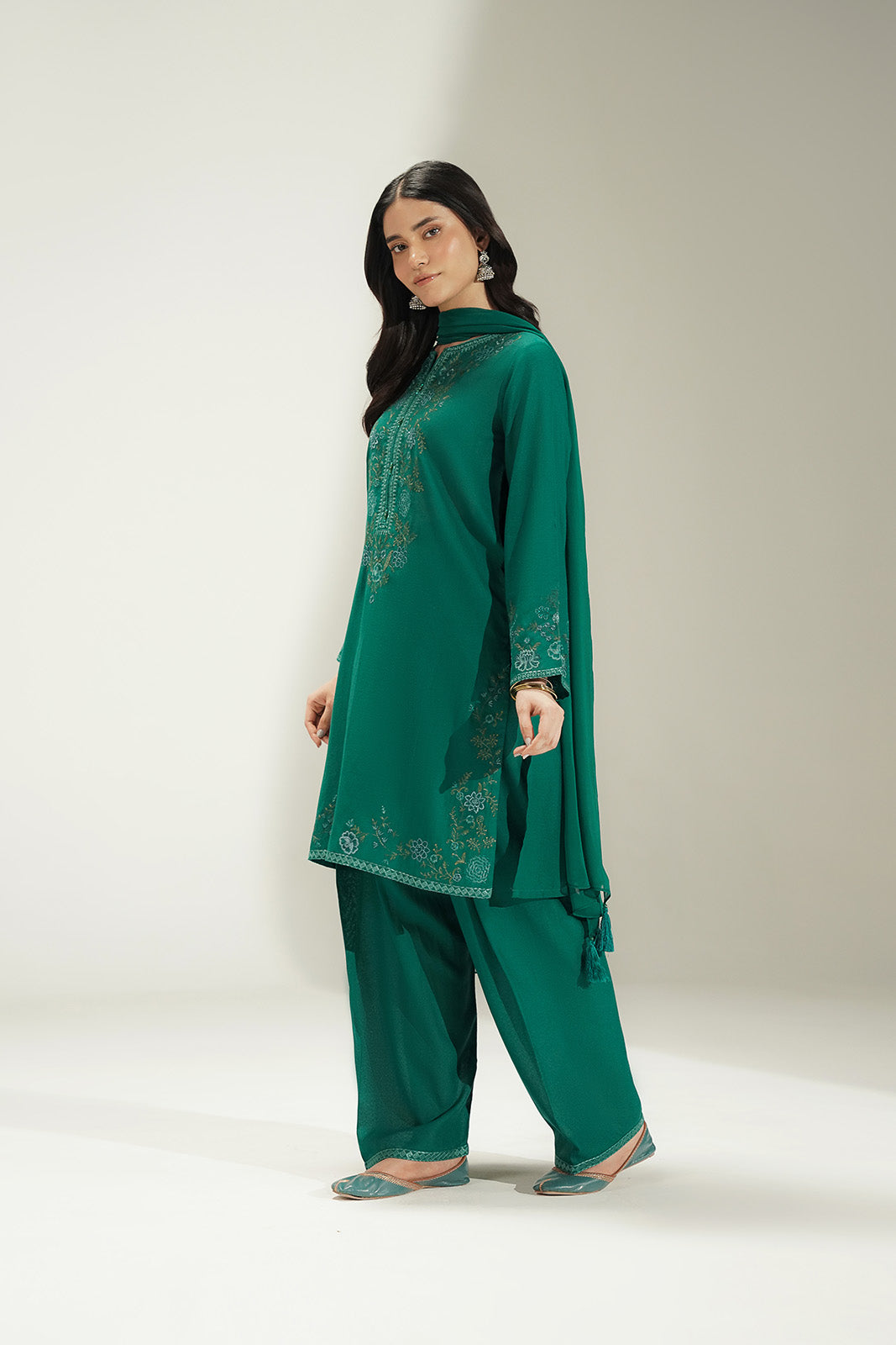 3 Piece Lawn Karandi Embroidered Suit (CS0722)