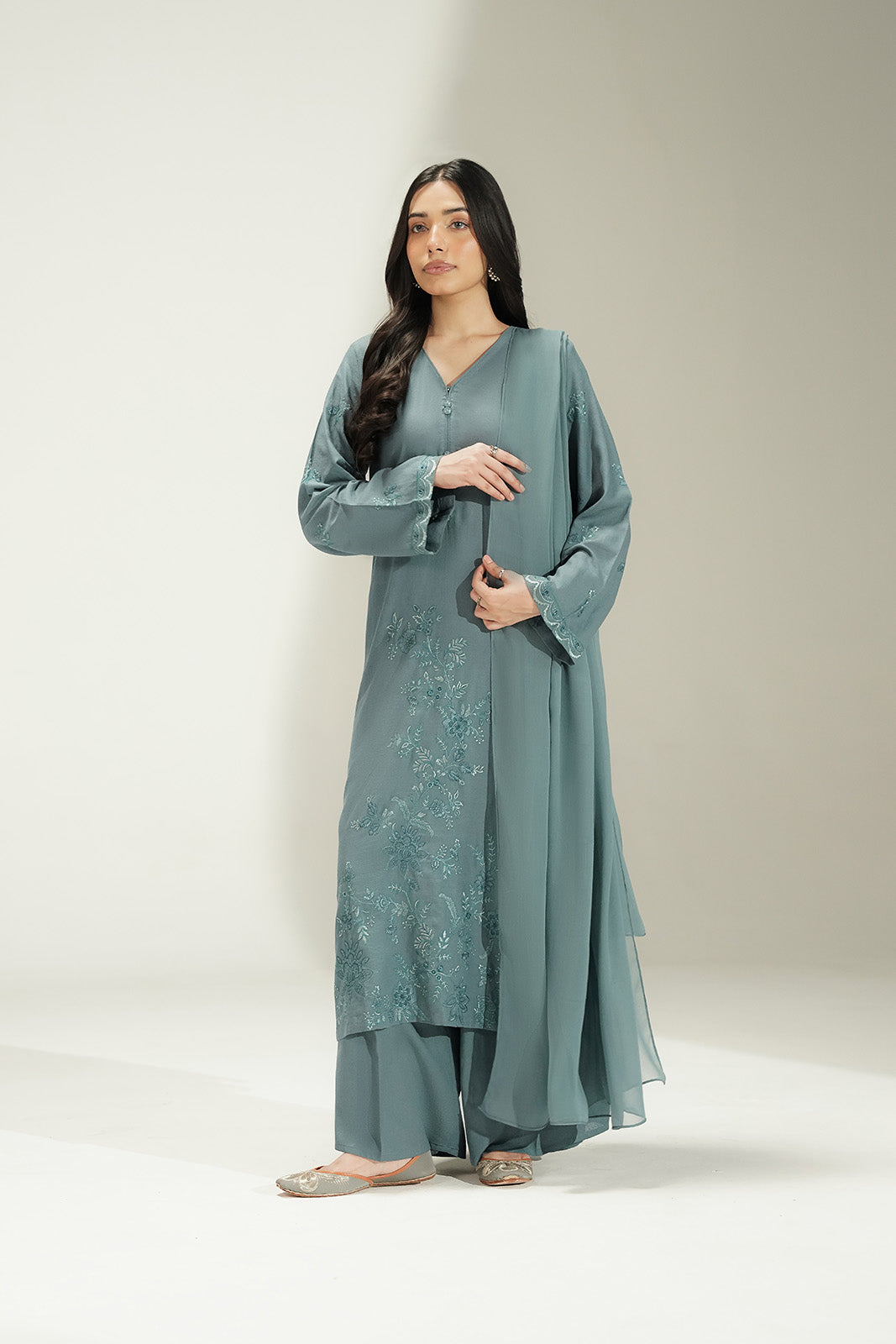 3 Piece Lawn Karandi Embroidered Suit (CS0733)