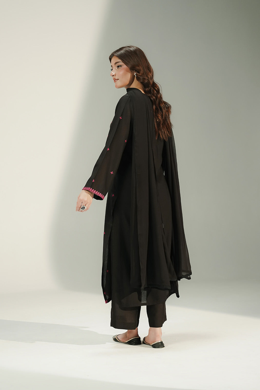 3 Piece Lawn Karandi Embroidered Suit (CS0736)
