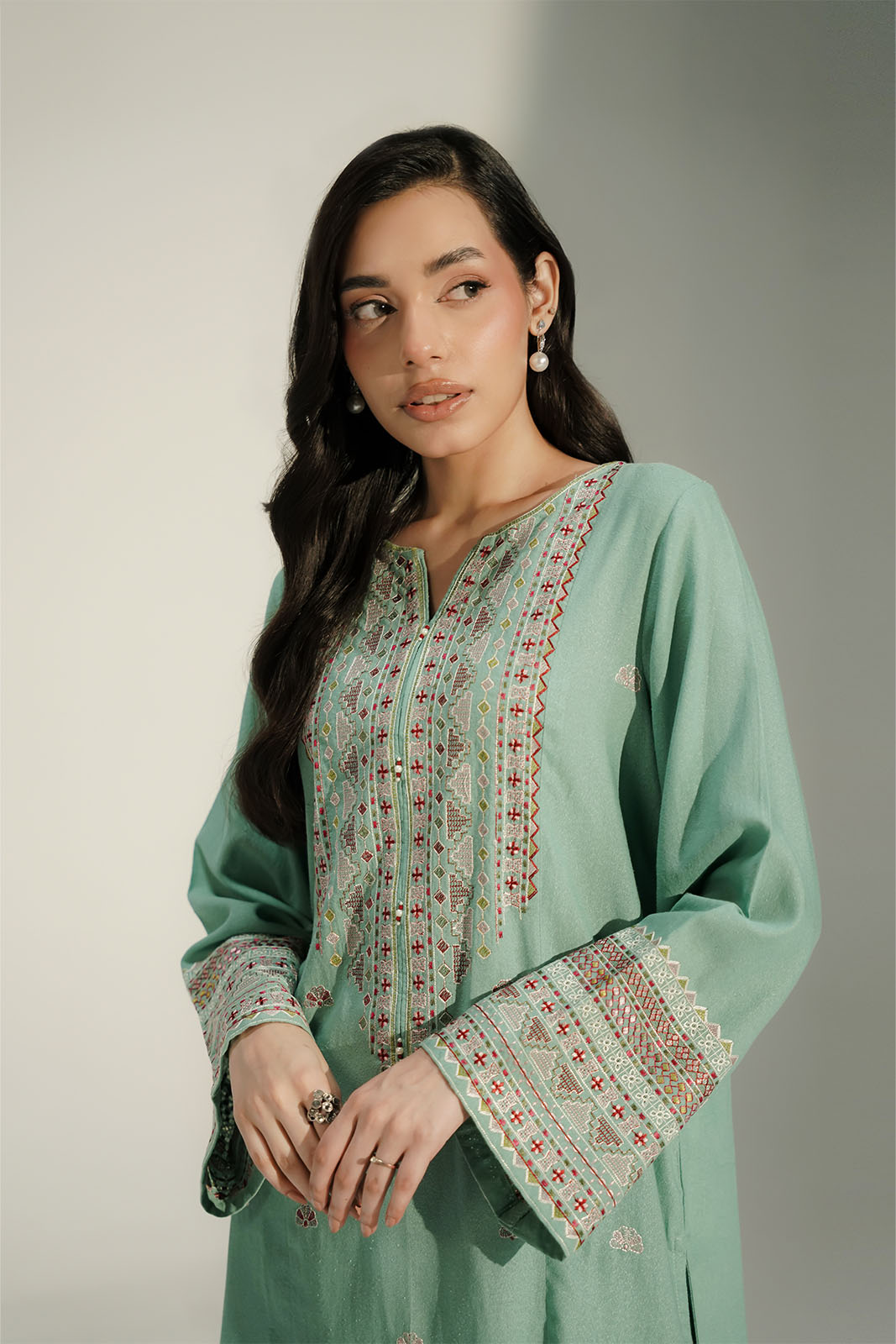 2 Piece Lawn Karandi Embroidered Suit (CS0741)