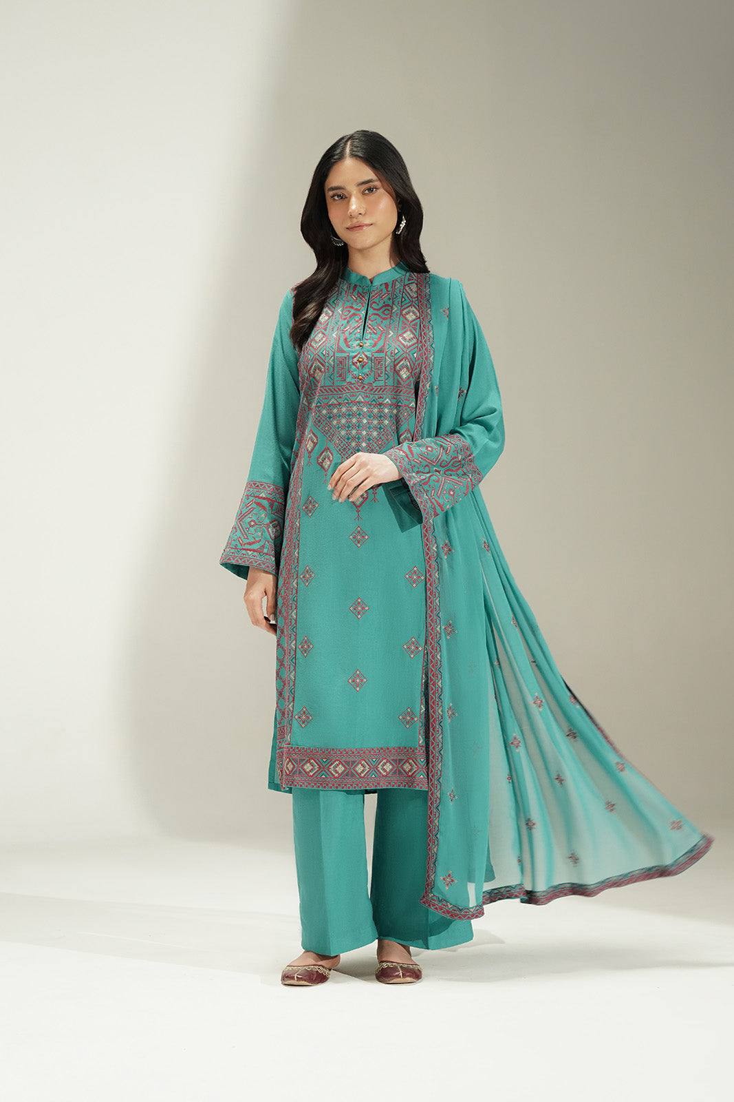 3 Piece Lawn Karandi Embroidered Suit (CS0743)