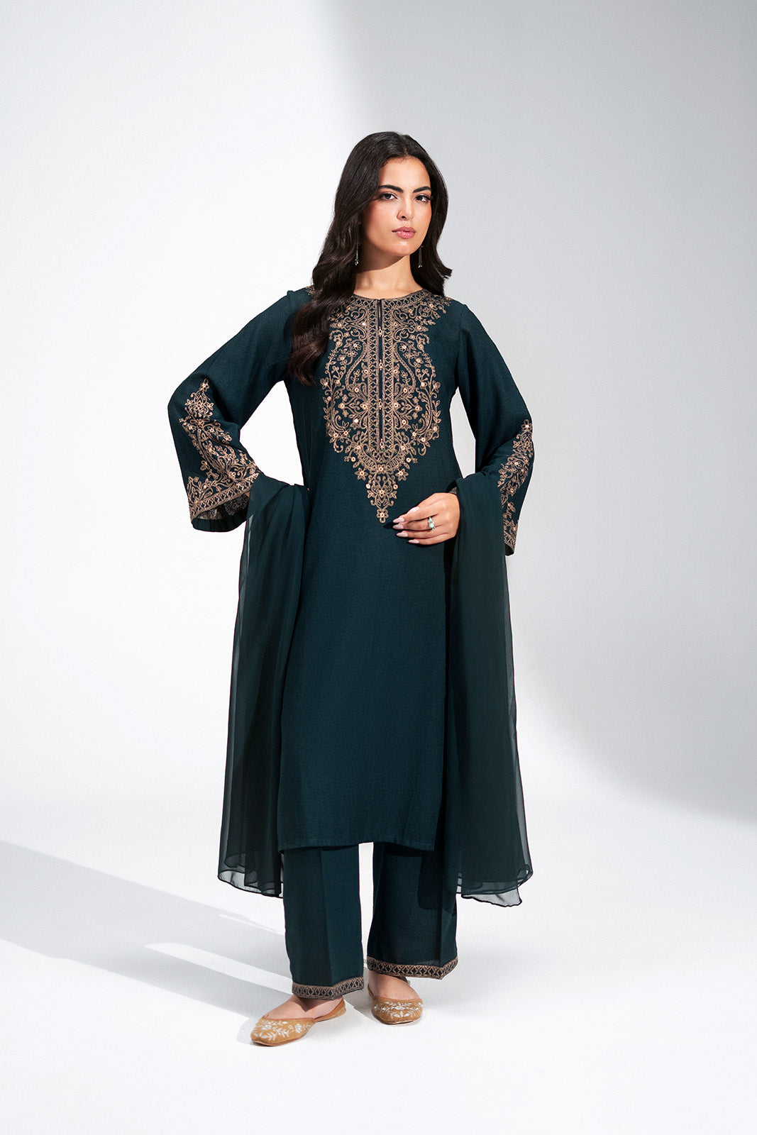 3 Piece Lawn Karandi Embroidered Suit (CS0746)