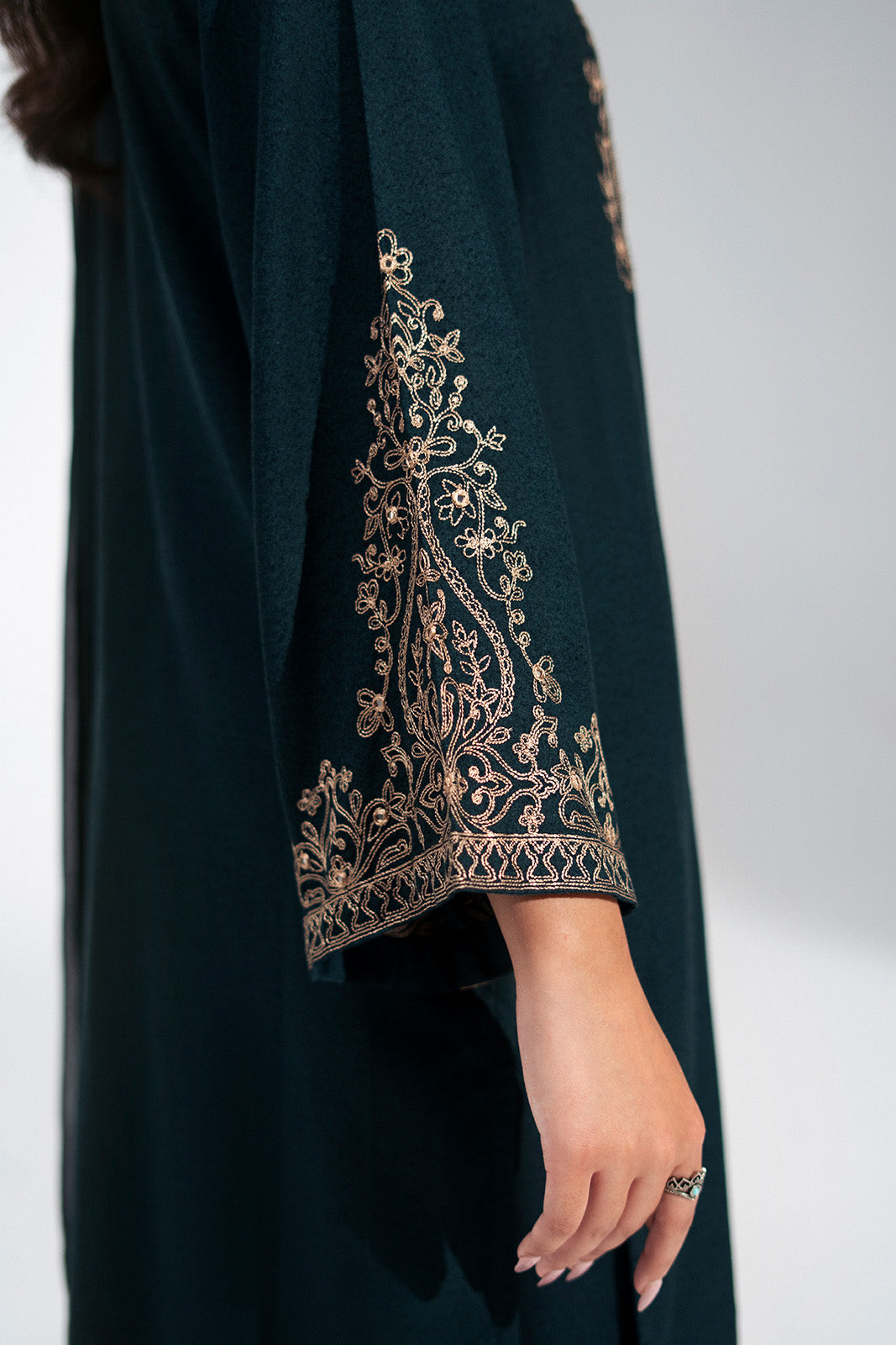 3 Piece Lawn Karandi Embroidered Suit (CS0746)