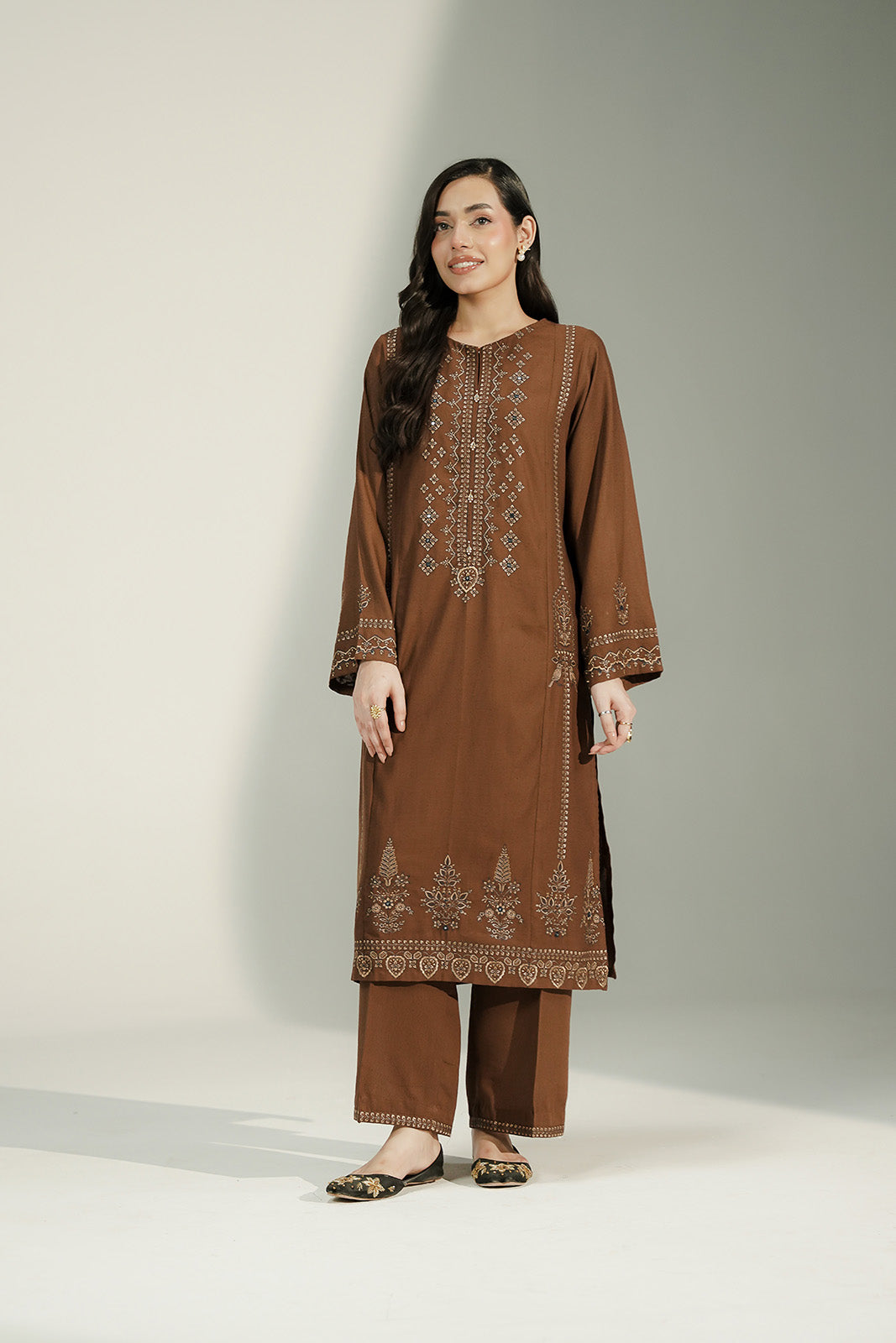 2 Piece Lawn Karandi Embroidered Suit (CS0751)