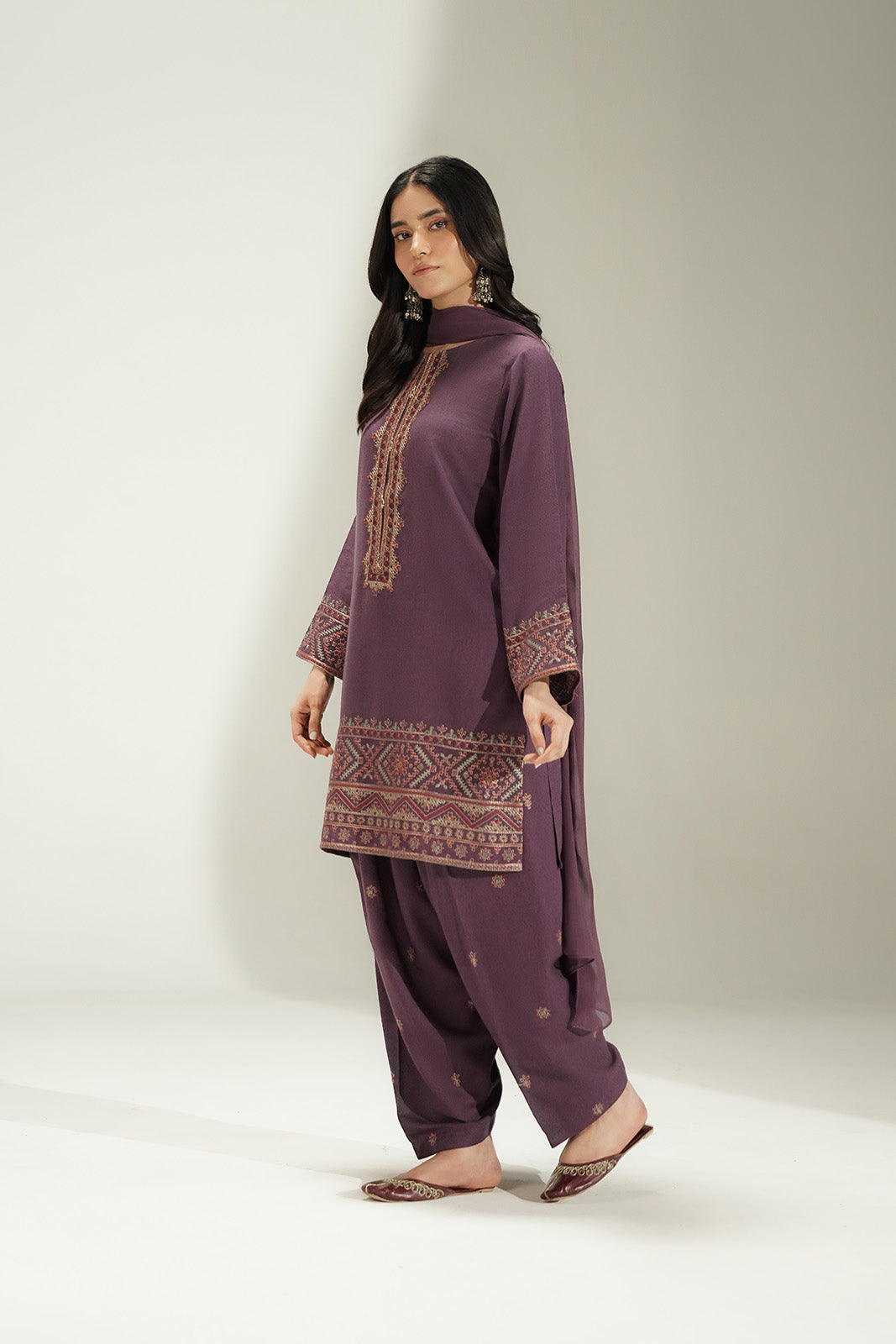 3 Piece Lawn Karandi Embroidered Suit (CS0762)