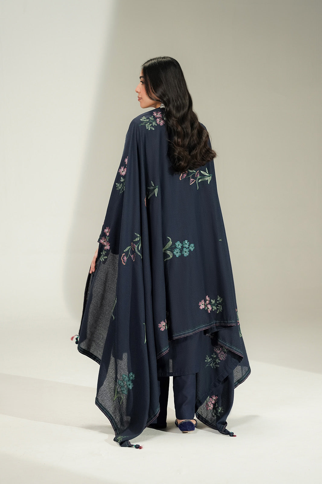 3 Piece Lawn Karandi Embroidered Suit (CS0770)