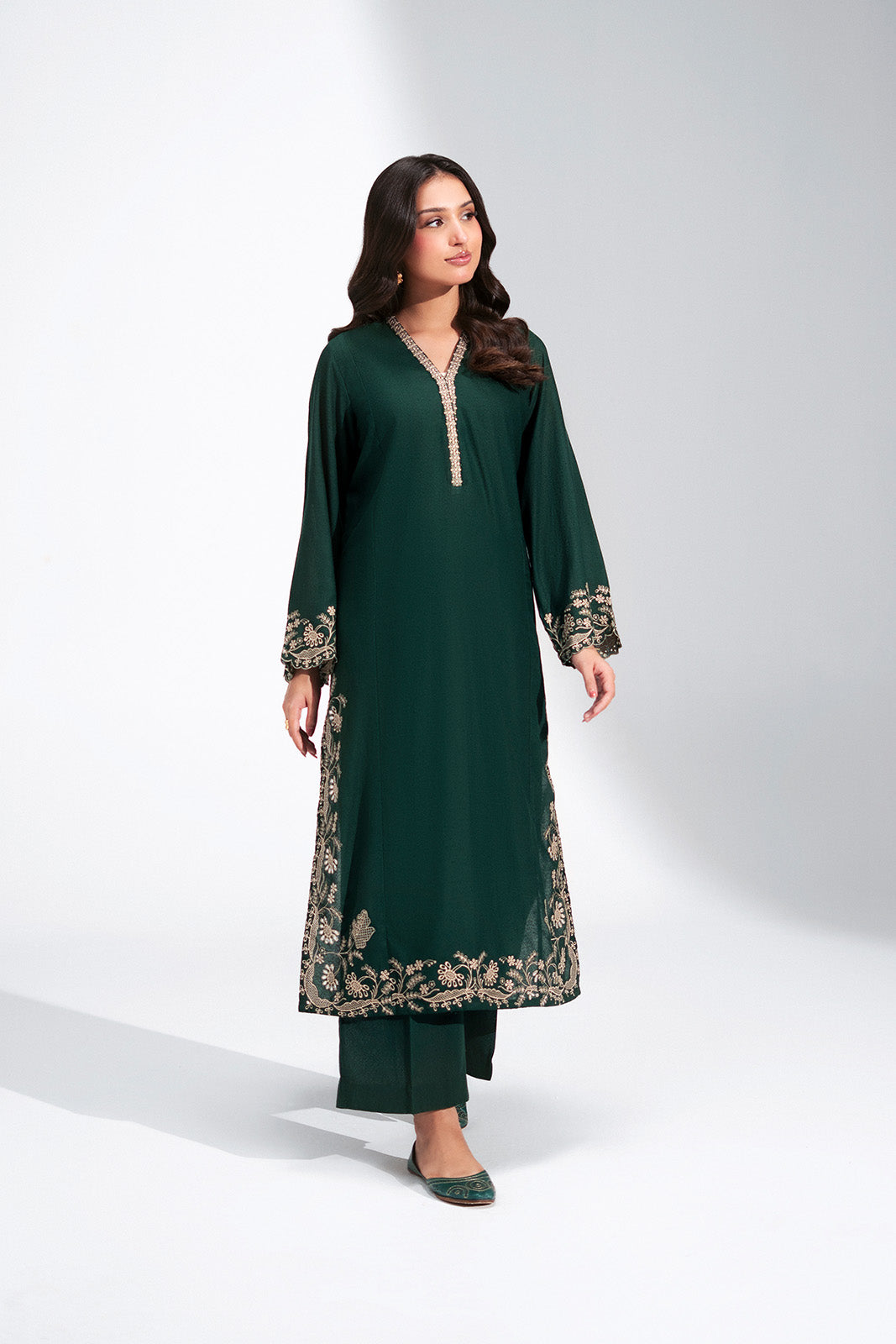 2 Piece Lawn Karandi Embroidered Suit (CS0776)