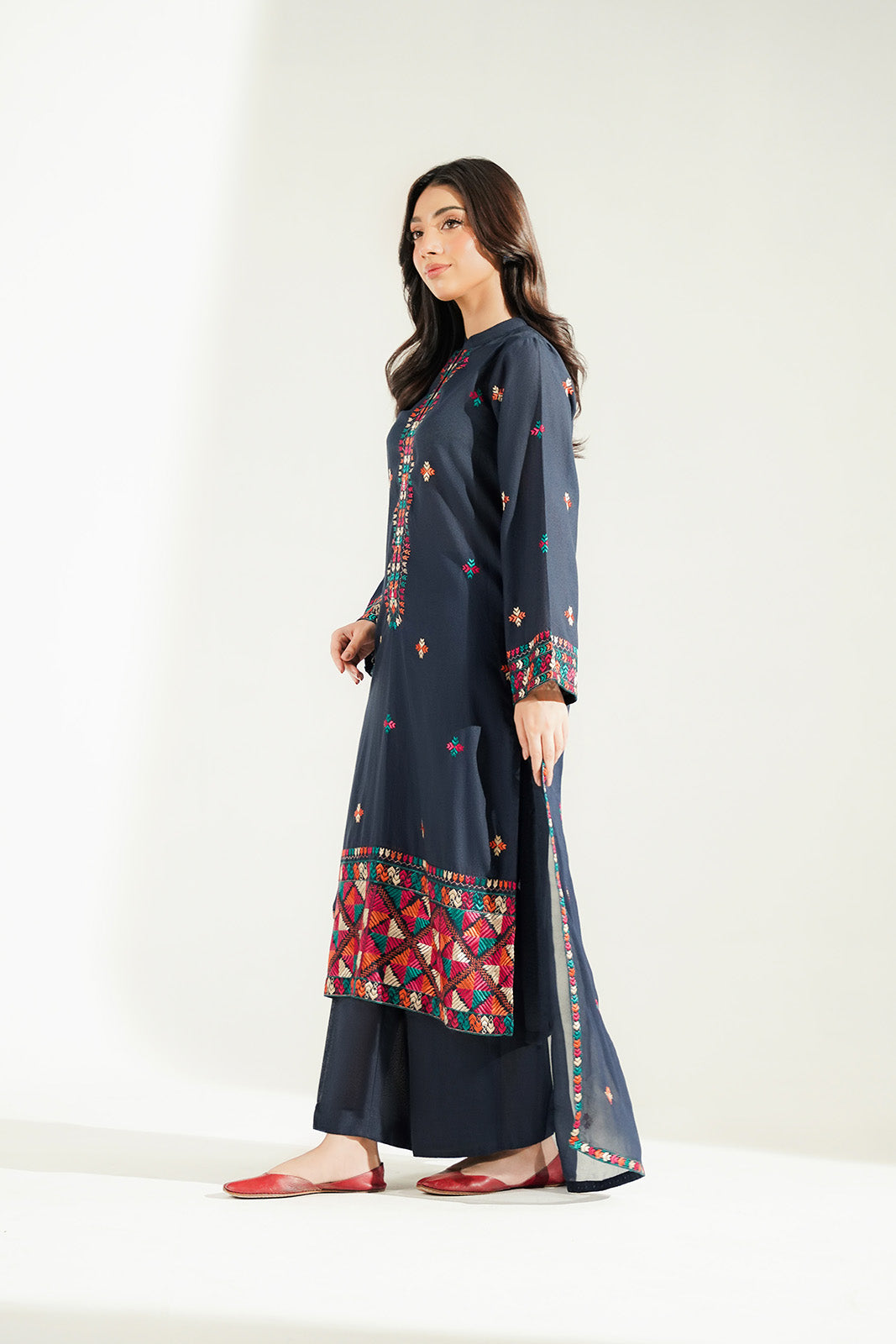 3 Piece Lawn Karandi Embroidered Suit (CS0788)