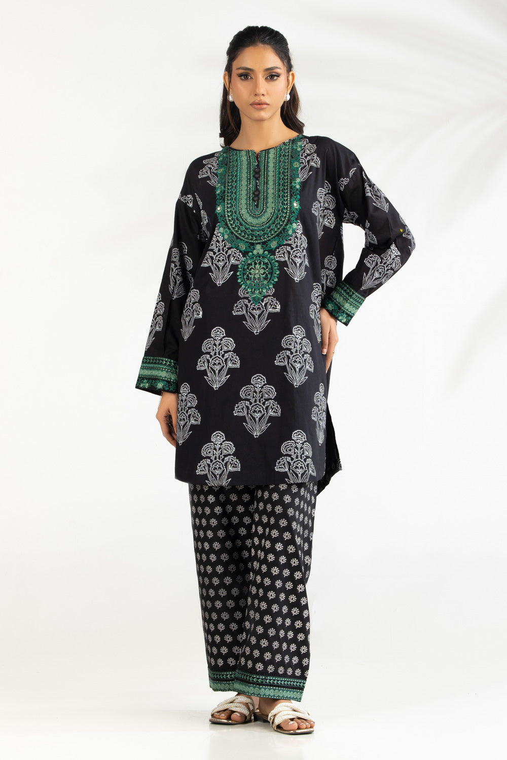 Cambric Block Printed Co-Ord Set With Embroidered