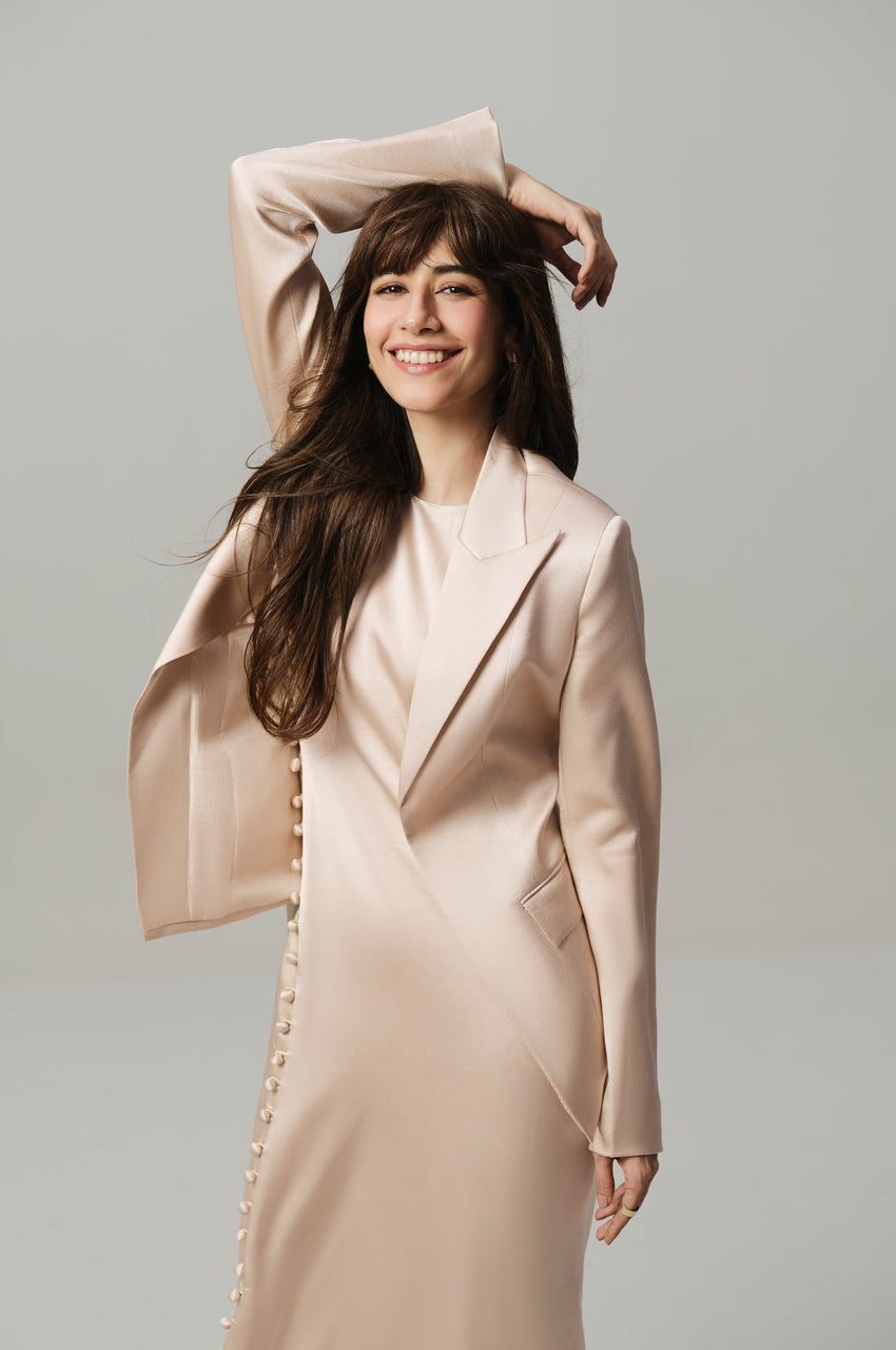 Champagne Cover Girl